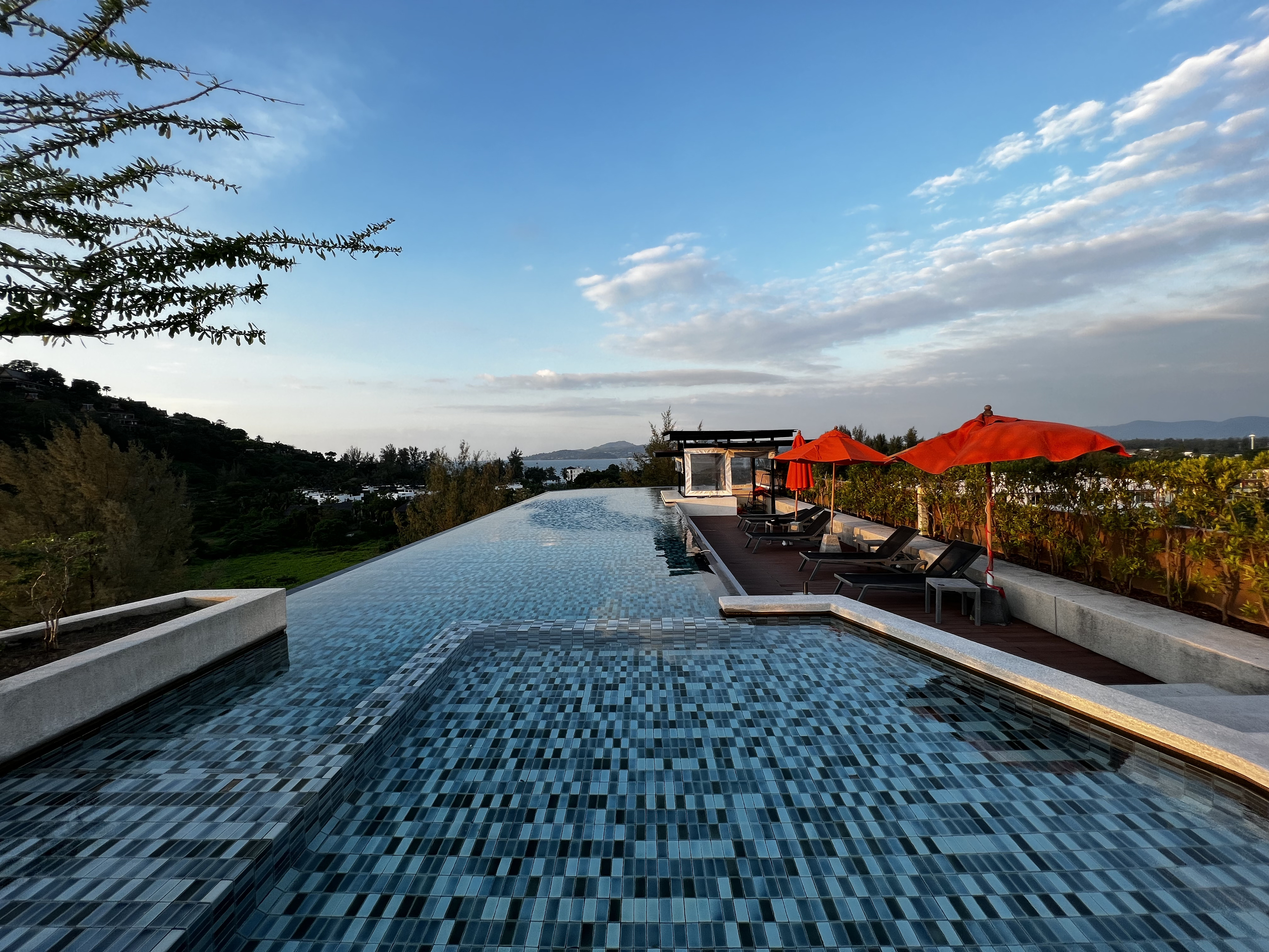 รูปถ่าย ไทย(Thailand) ภูเก็ต(Phuket) หาดสุรินทร์(Surin Beach) โรงแรมซิกซ์ธ์อเวนิว(6th Avenue Hotel) 2021-12 11