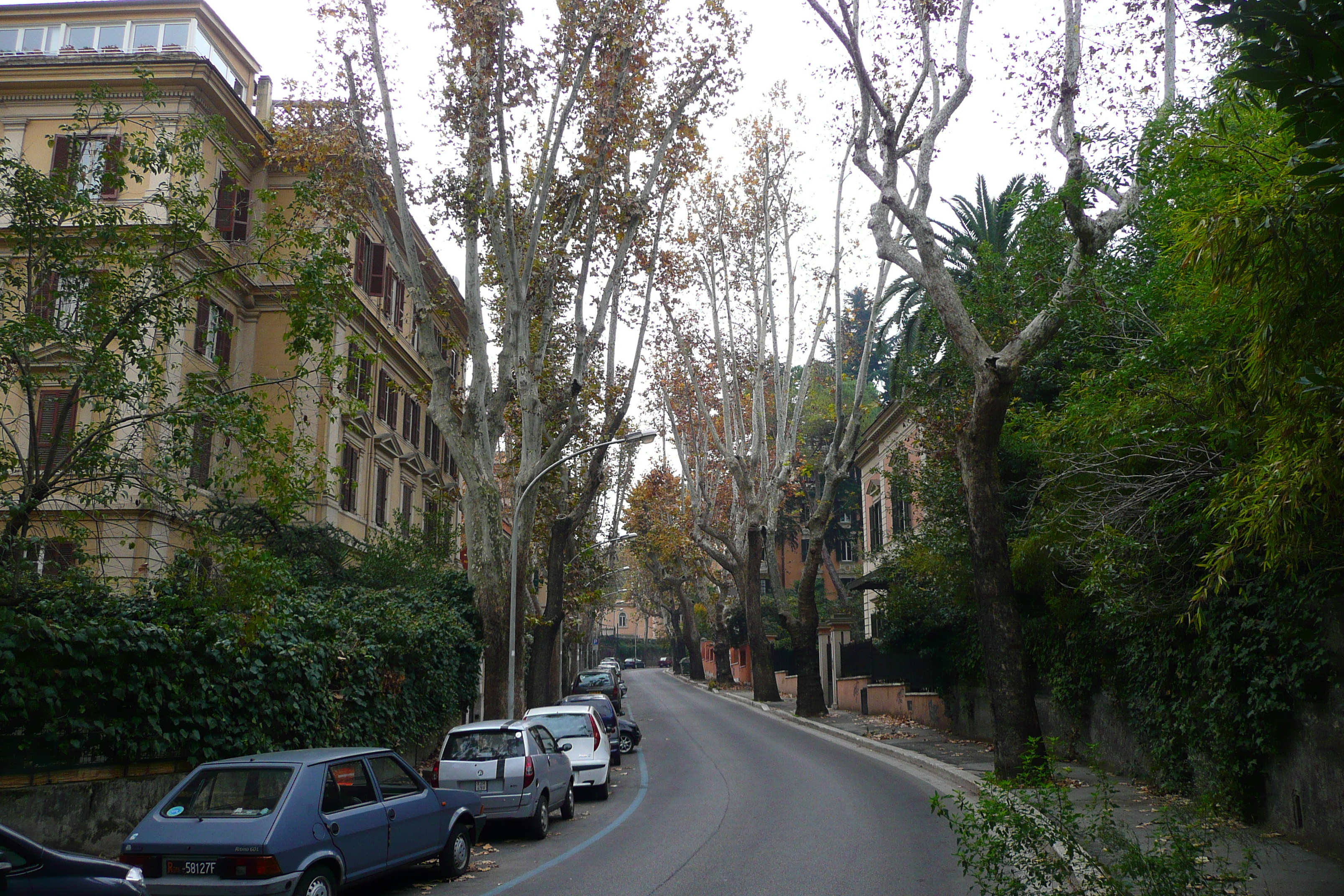 รูปถ่าย อิตาลี(Italy) โรม(Rome) ถนนเตรนตาอาปรีเล(Viale Trenta Aprile) 2007-11 14