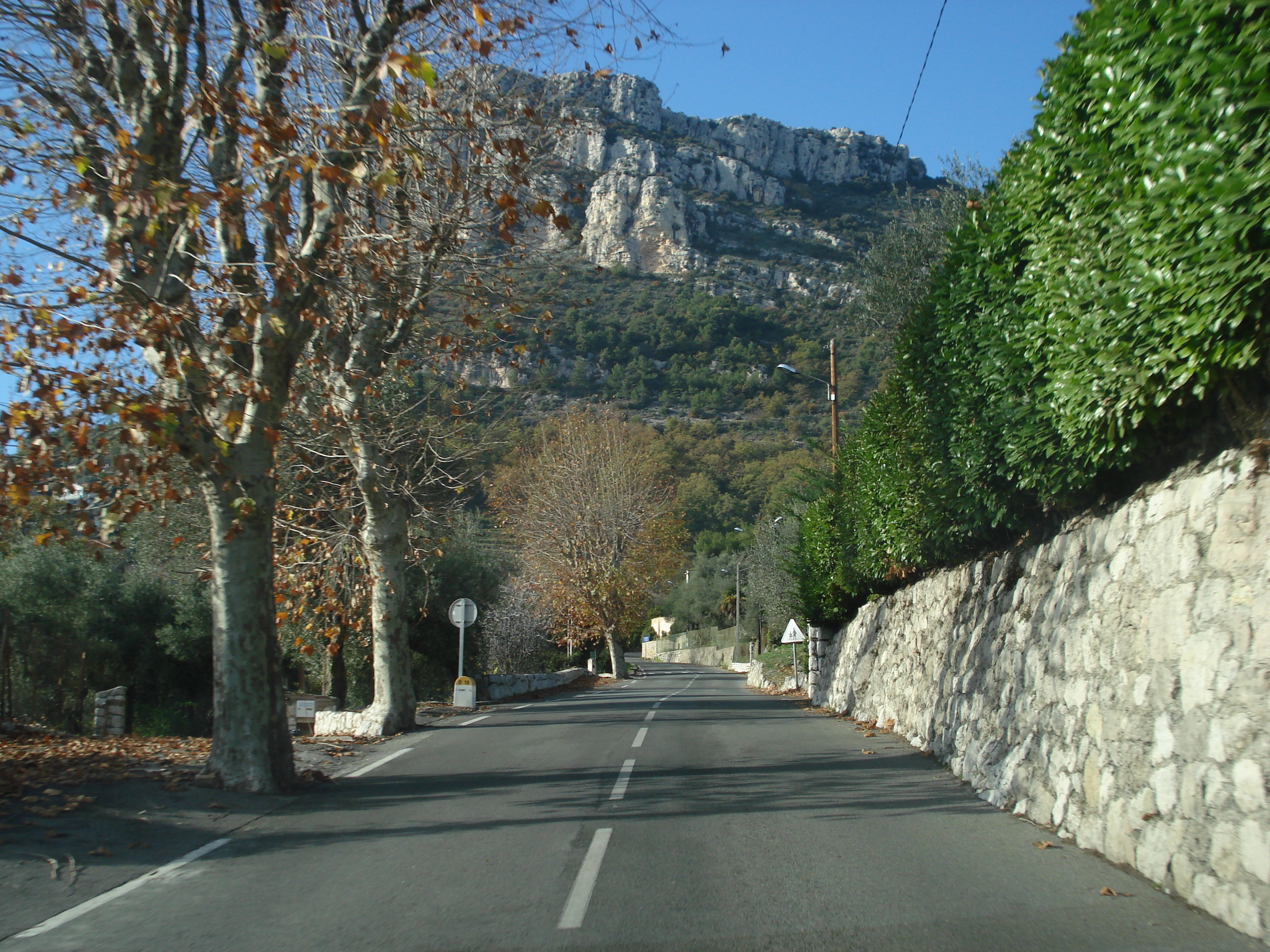 รูปถ่าย ฝรั่งเศส(France) เฟรนช์ริวิเอรา(French Riviera) ถนนจากวองซ์ไปแซ็ง-ฌาเน(Vence to St. Jeannet Road) 2006-12 25