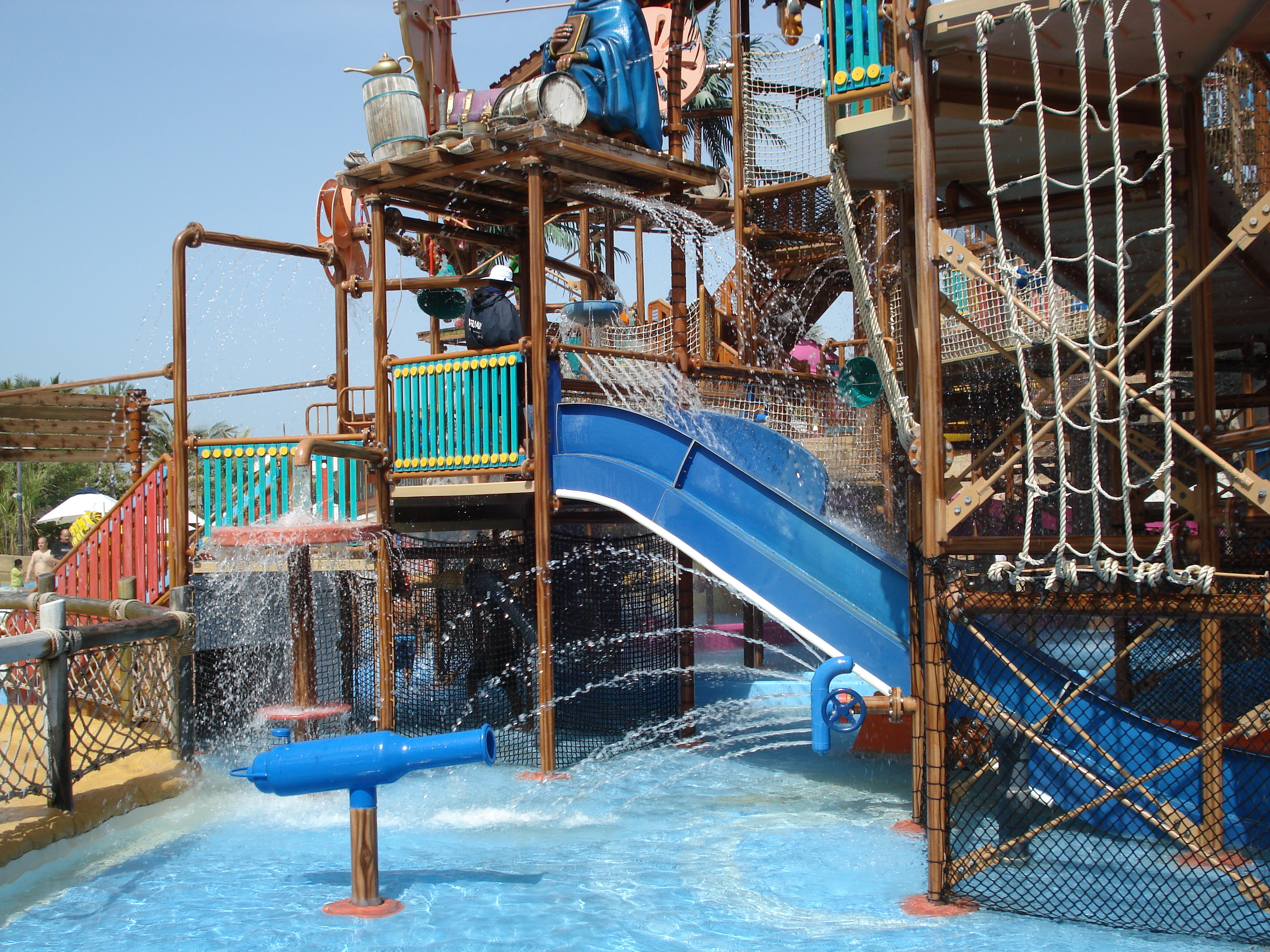 รูปถ่าย สหรัฐอาหรับเอมิเรตส์(United Arab Emirates) ดูไบ(Dubai) สวนน้ำไวลด์วาดี(Wild Wadi) 2007-03 69