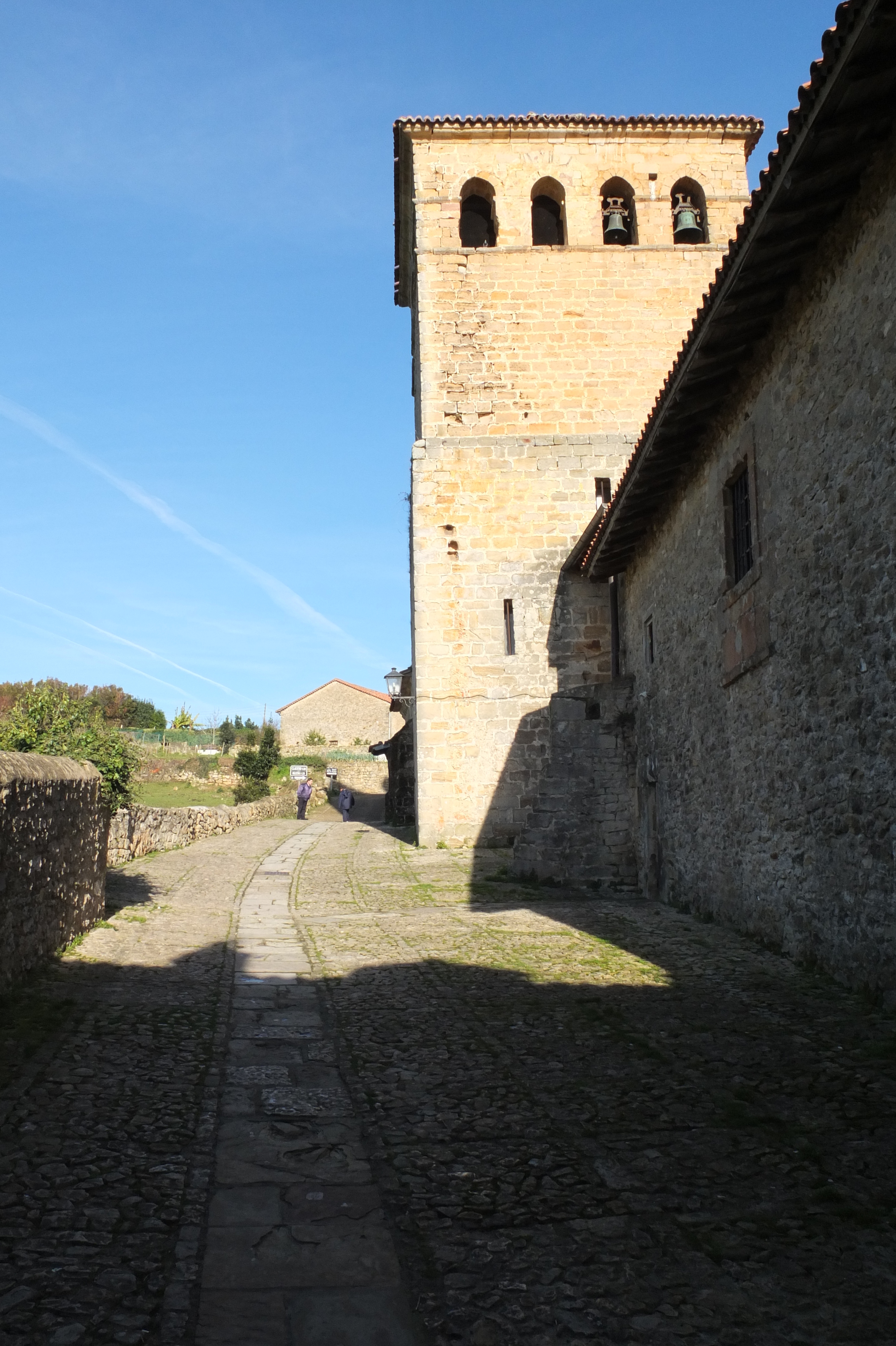 รูปถ่าย สเปน(Spain) ซันตีญานาเดลมาร์(Santillana del Mar) 2013-01 12