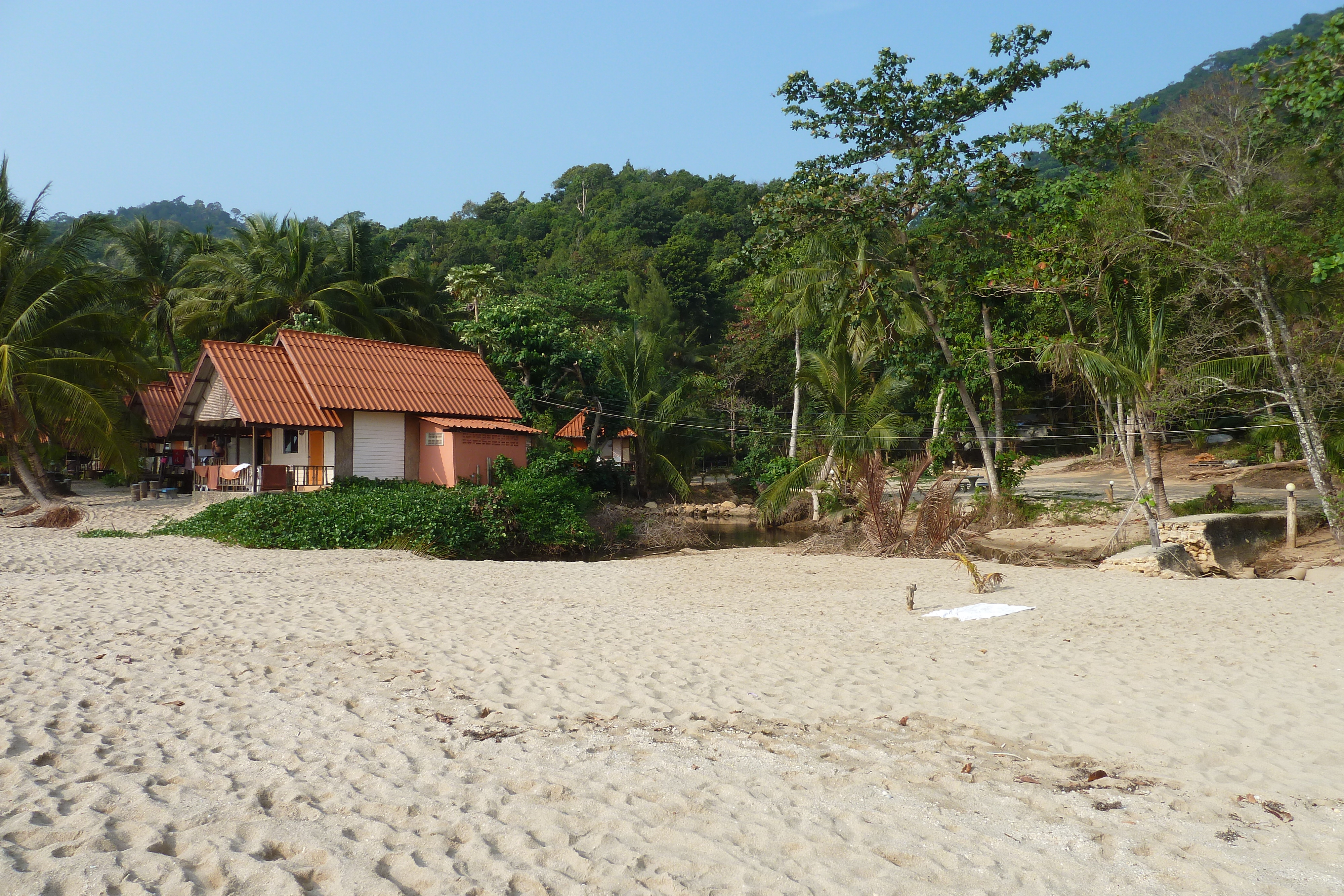 รูปถ่าย ไทย(Thailand) เกาะช้าง(Ko Chang) หาดทรายขาว(White sand beach) 2011-02 5