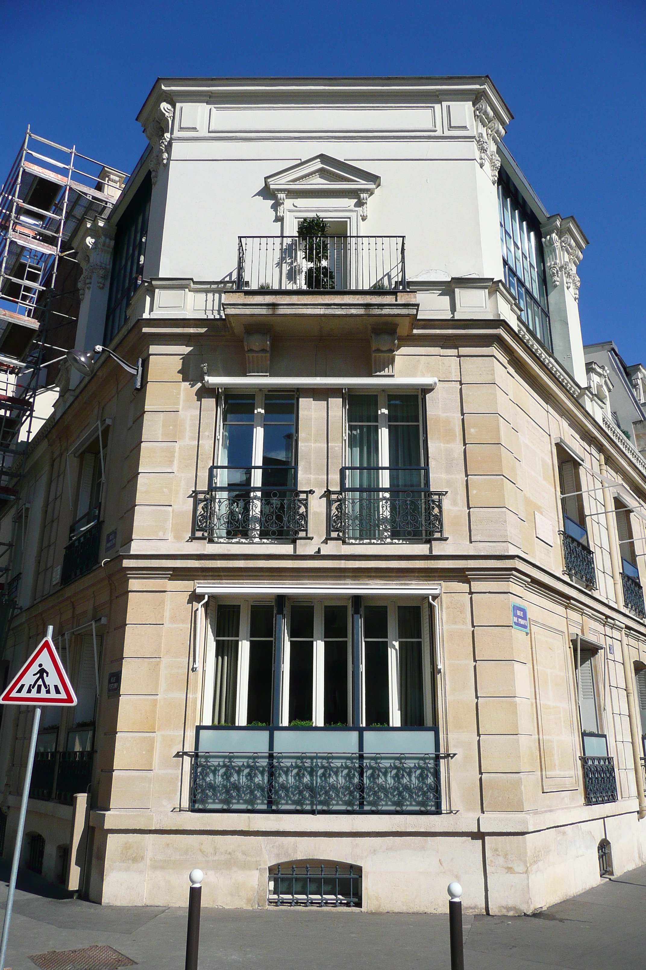 รูปถ่าย ฝรั่งเศส(France) ปารีส(Paris) คุ้มที่ 17 (17th Arrondissement) ถนนฟอร์ตูนี(Rue Fortuny) 2007-09 19