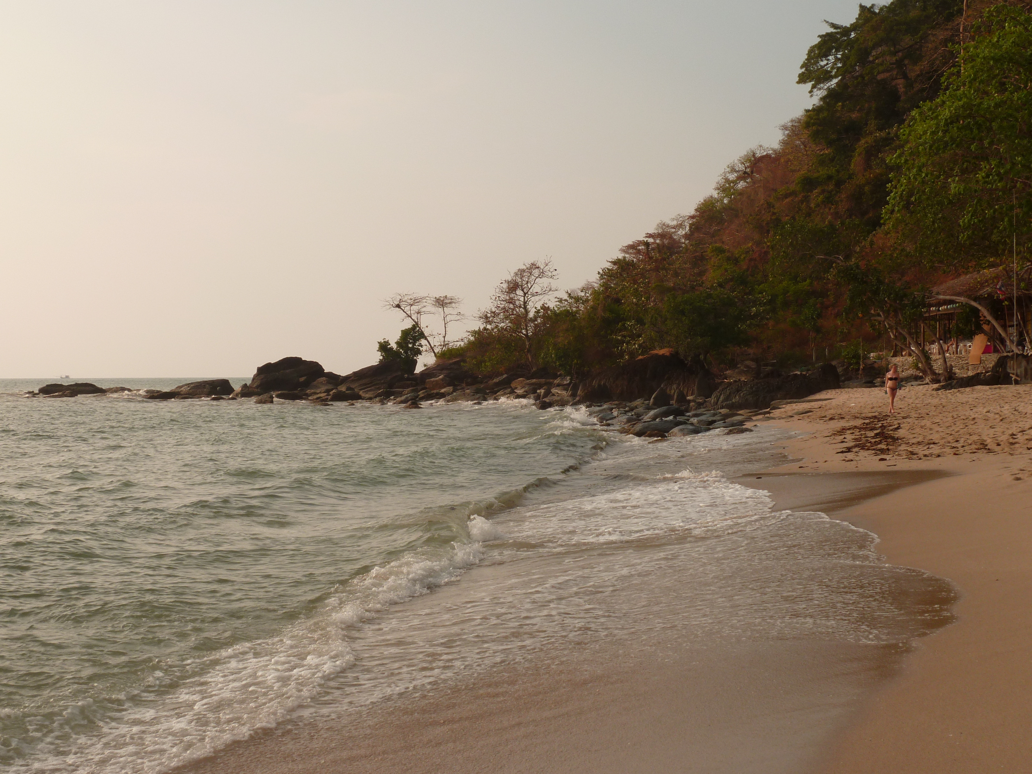 รูปถ่าย ไทย(Thailand) เกาะช้าง(Ko Chang) หาดทรายขาว(White sand beach) 2011-02 89