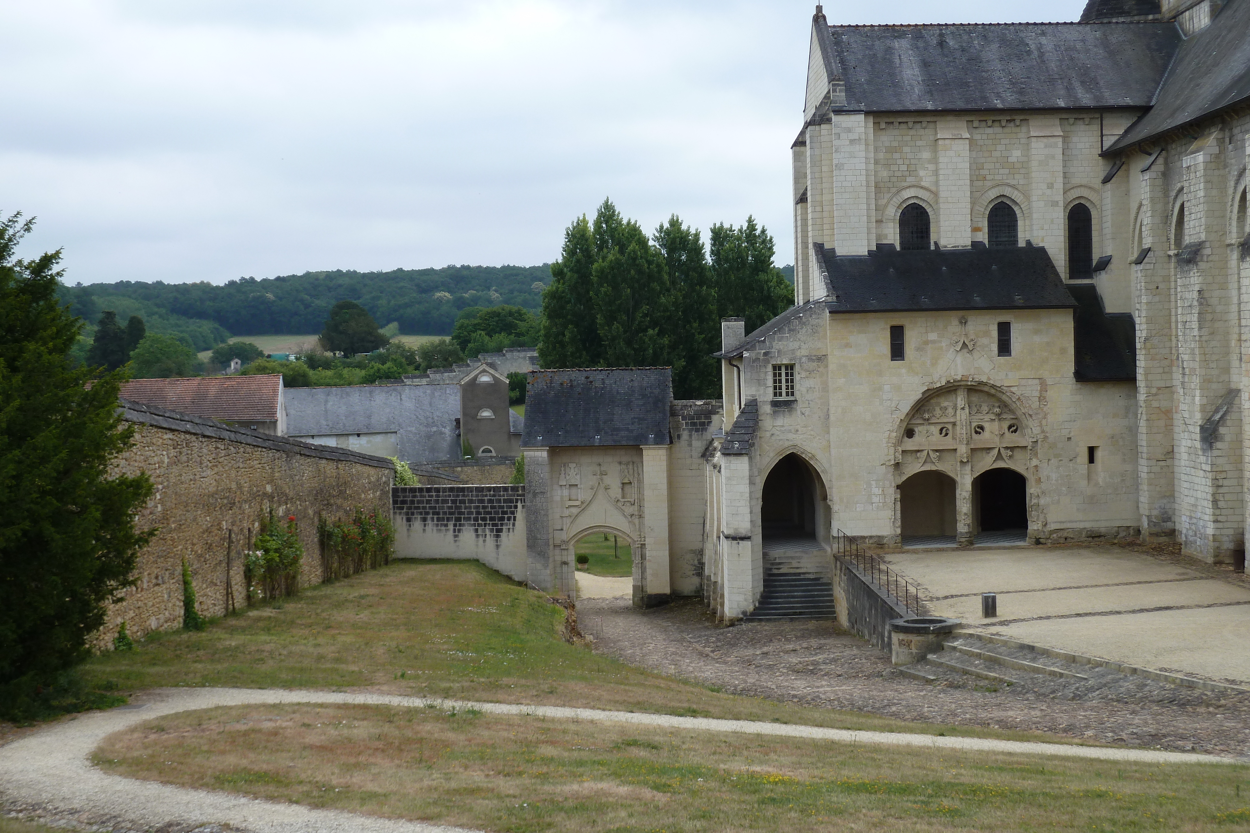 รูปถ่าย ฝรั่งเศส(France) ฟงเตอโวร์(Fontevraud) 2011-05 51