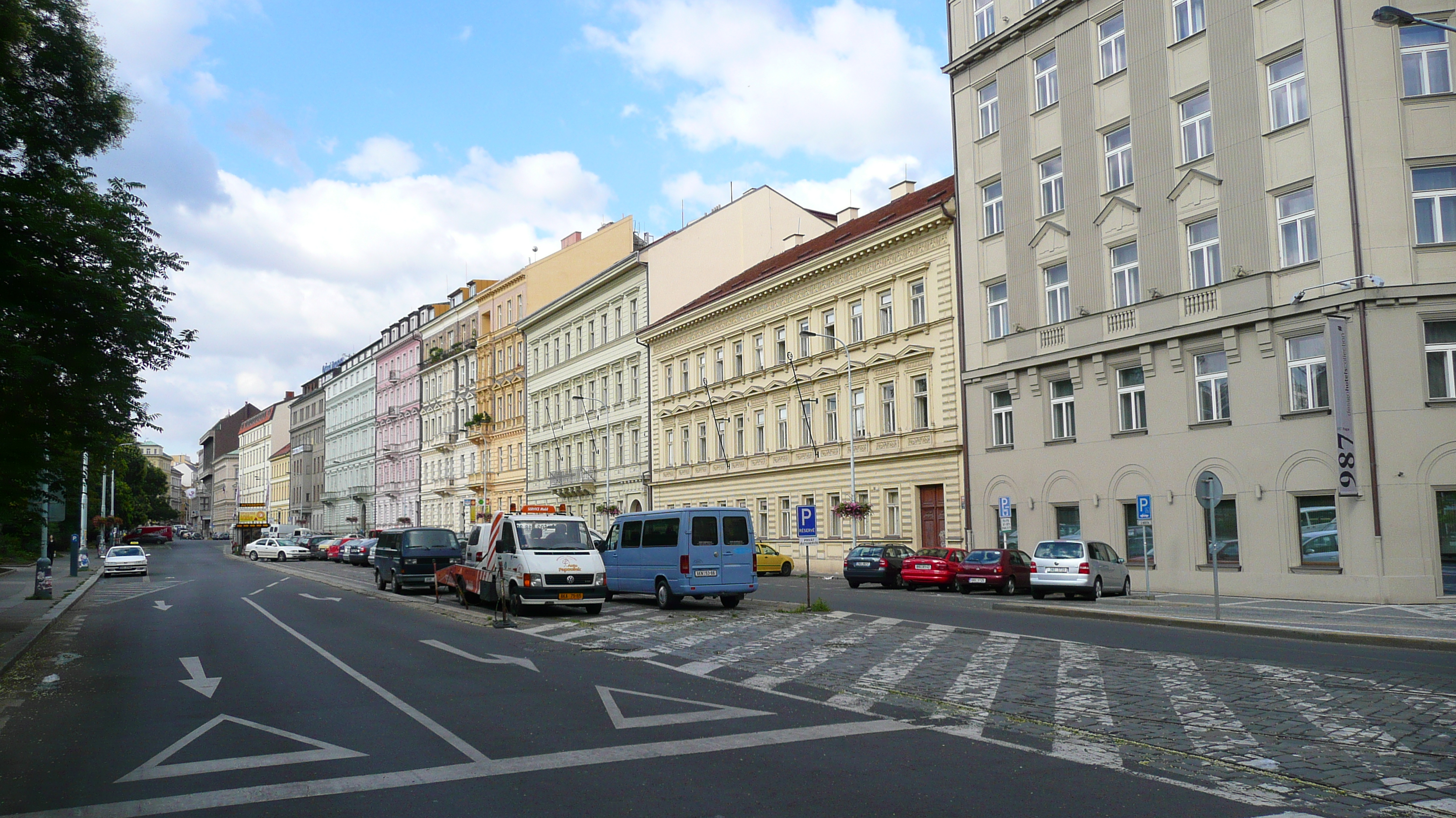 รูปถ่าย สาธารณรัฐเช็ก(Czech Republic) ปราก(Prague) ออปเลตาโลวา(Opletalova) 2007-07 4