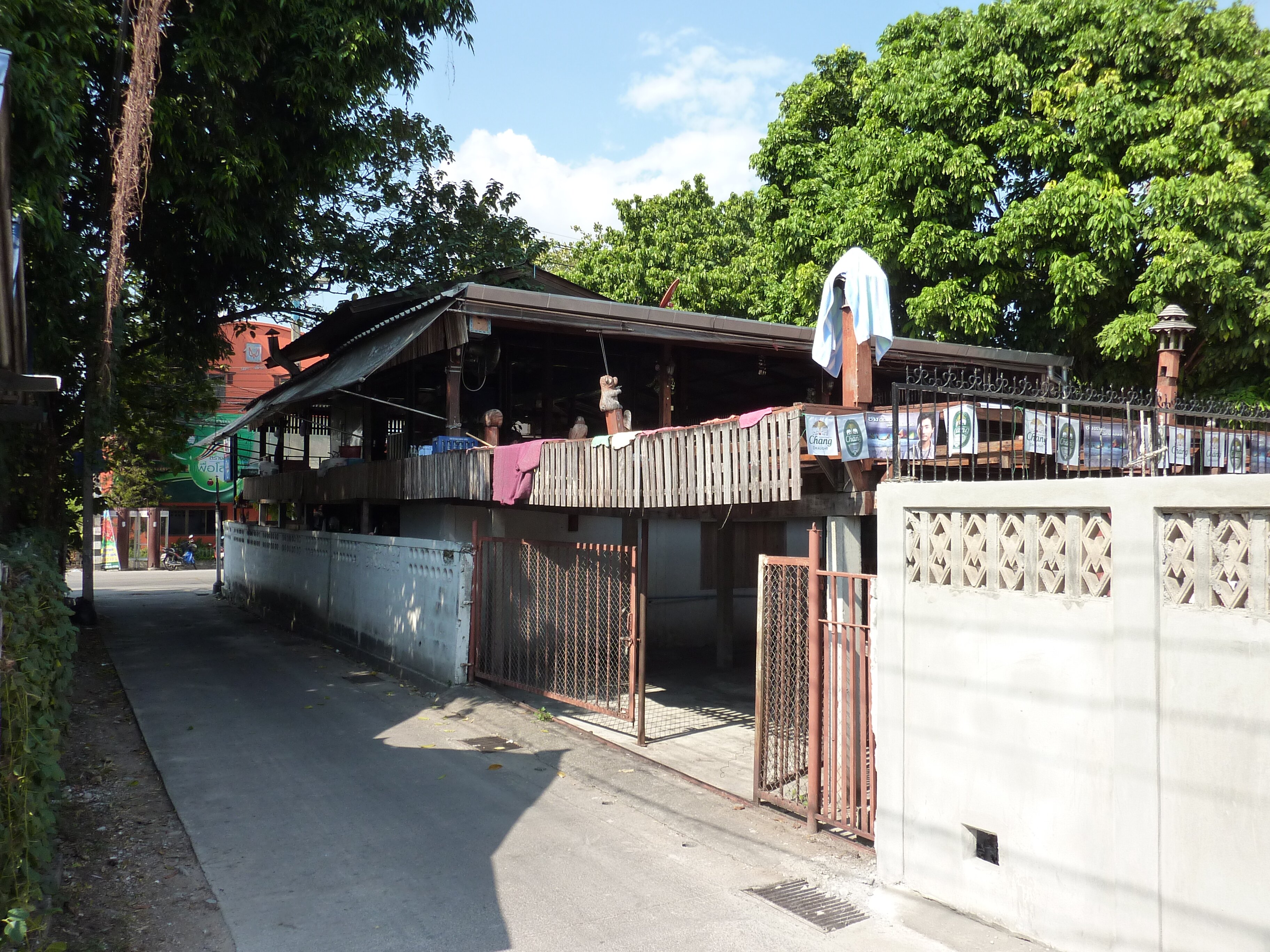 รูปถ่าย ไทย(Thailand) เชียงใหม่(Chiang Mai) ถนนสามล้าน(Sam Lan Road) 2009-12 33