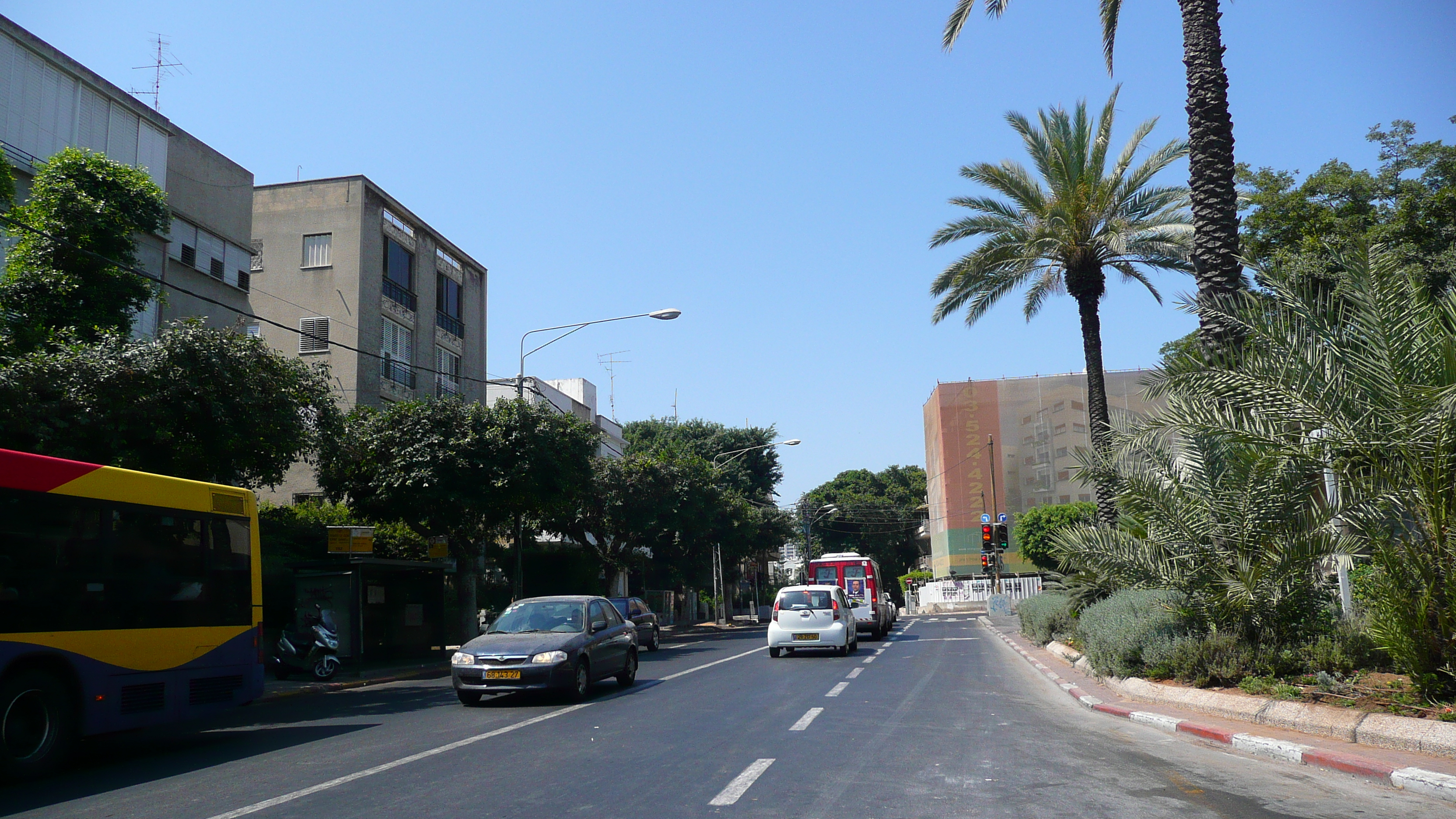 รูปถ่าย อิสราเอล(Israel) เทลอาวีฟ(Tel Aviv) ถนนทาร์ซัต(Tarsat Street) 2007-06 12