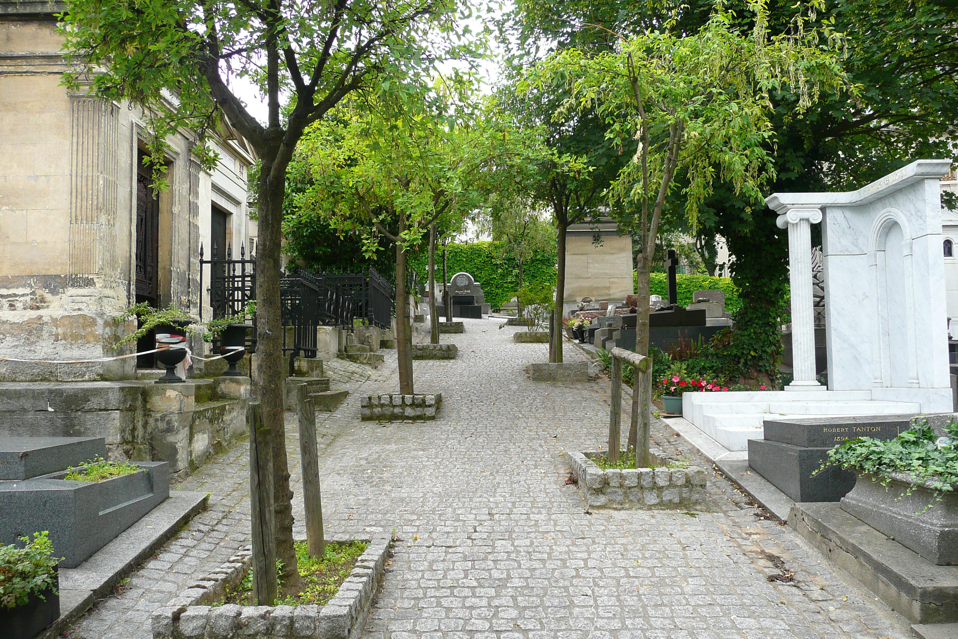 รูปถ่าย ฝรั่งเศส(France) ปารีส(Paris) สุสานแซ็ง-แว็งซ็อง(St. Vincent Cemetery) 2007-06 20