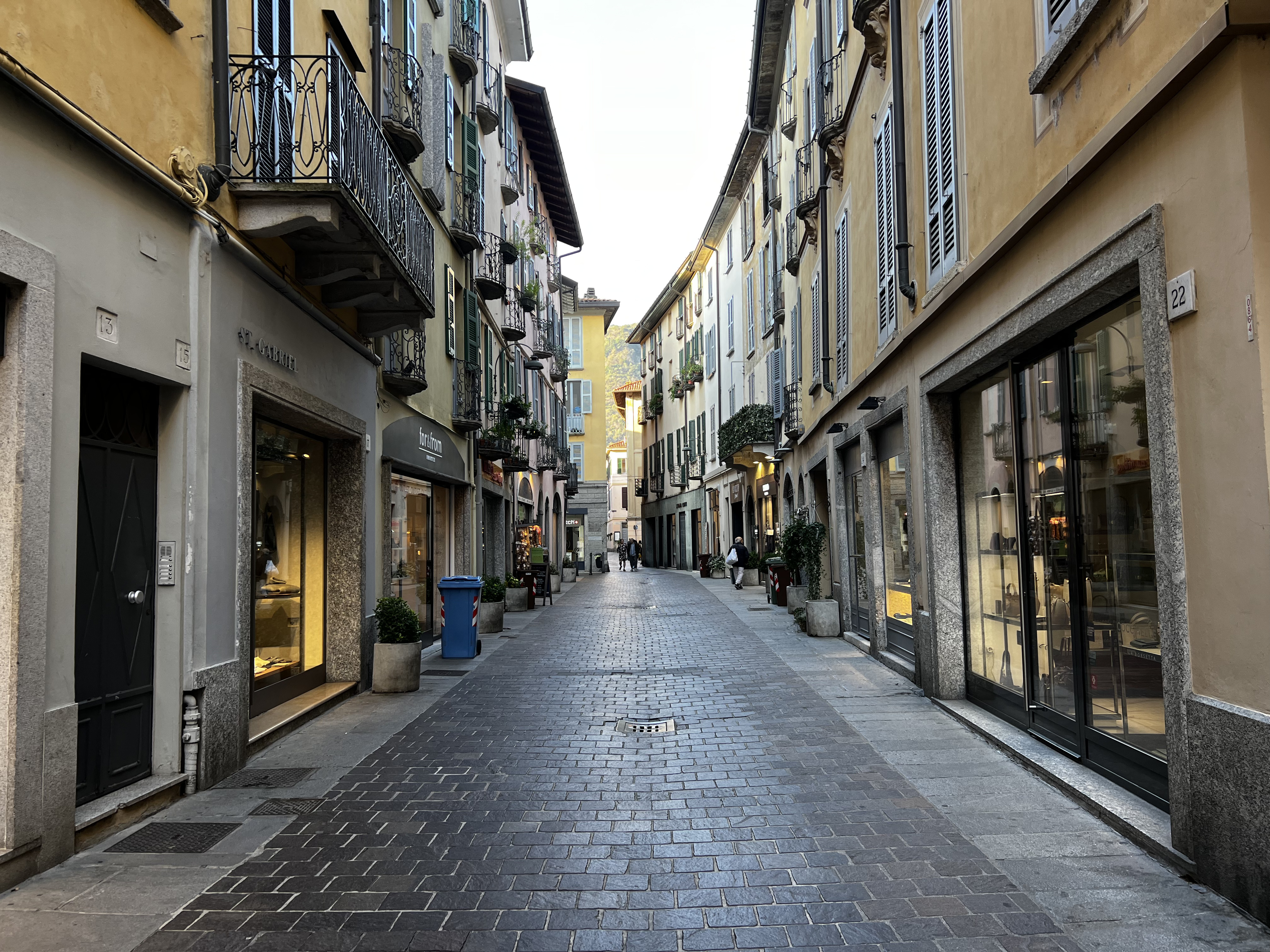 รูปถ่าย อิตาลี(Italy) โคโม(Como) 2023-10 0