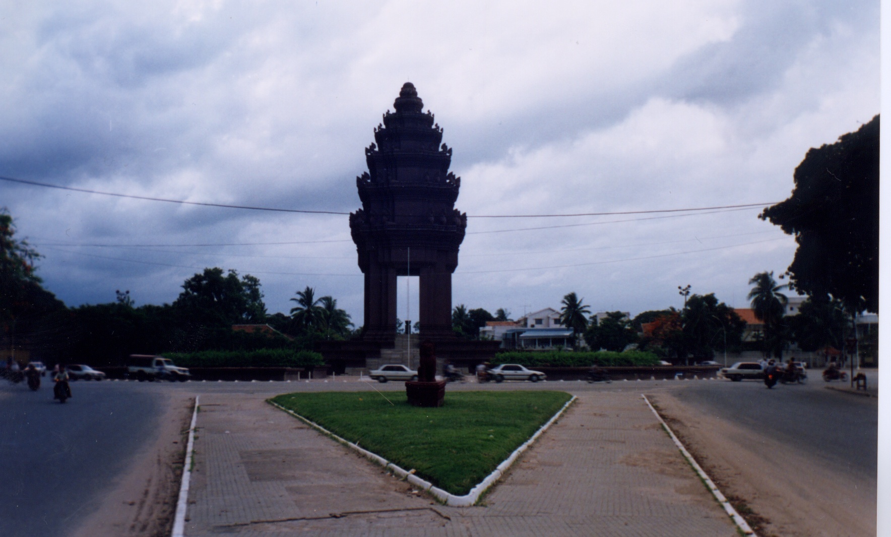 รูปถ่าย กัมพูชา(Cambodia) พนมเปญ(Phnom Penh) 1996-06 25