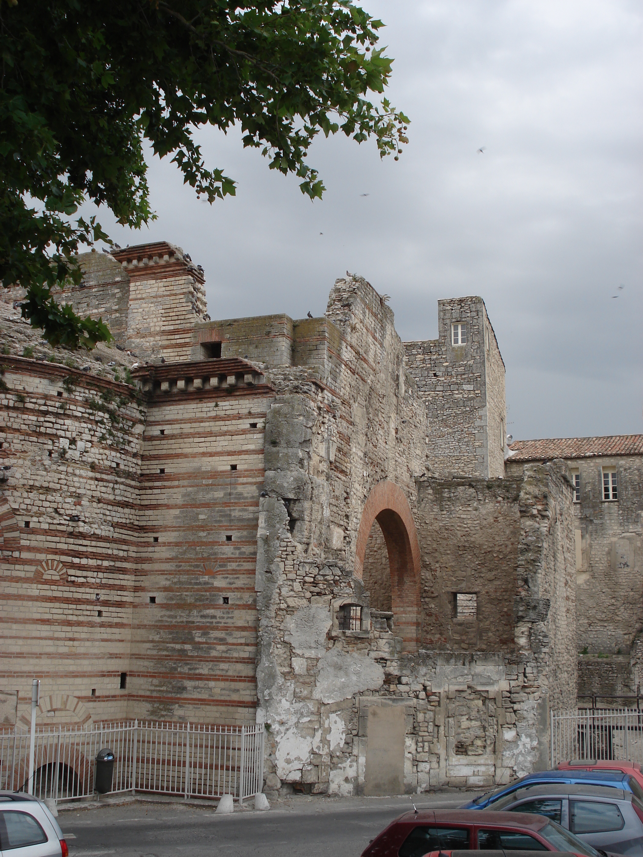 รูปถ่าย ฝรั่งเศส(France) อาร์เลอ(Arles) 2006-06 20