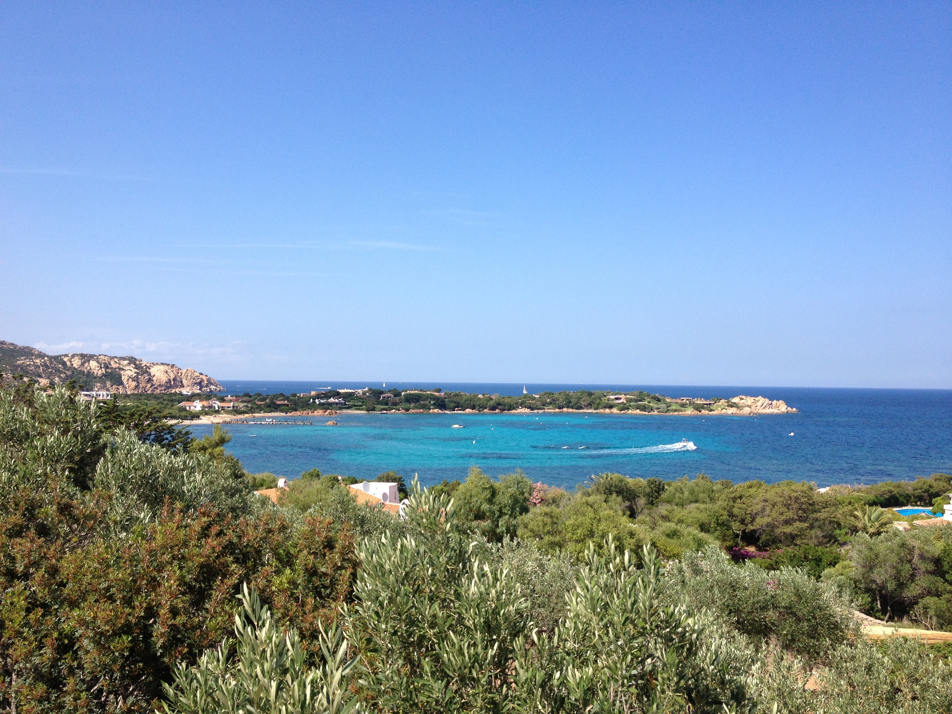 รูปถ่าย อิตาลี(Italy) ซาร์ดิเนีย(Sardinia) กอสตาสเมรัลดา(Costa Smeralda) 2015-06 123