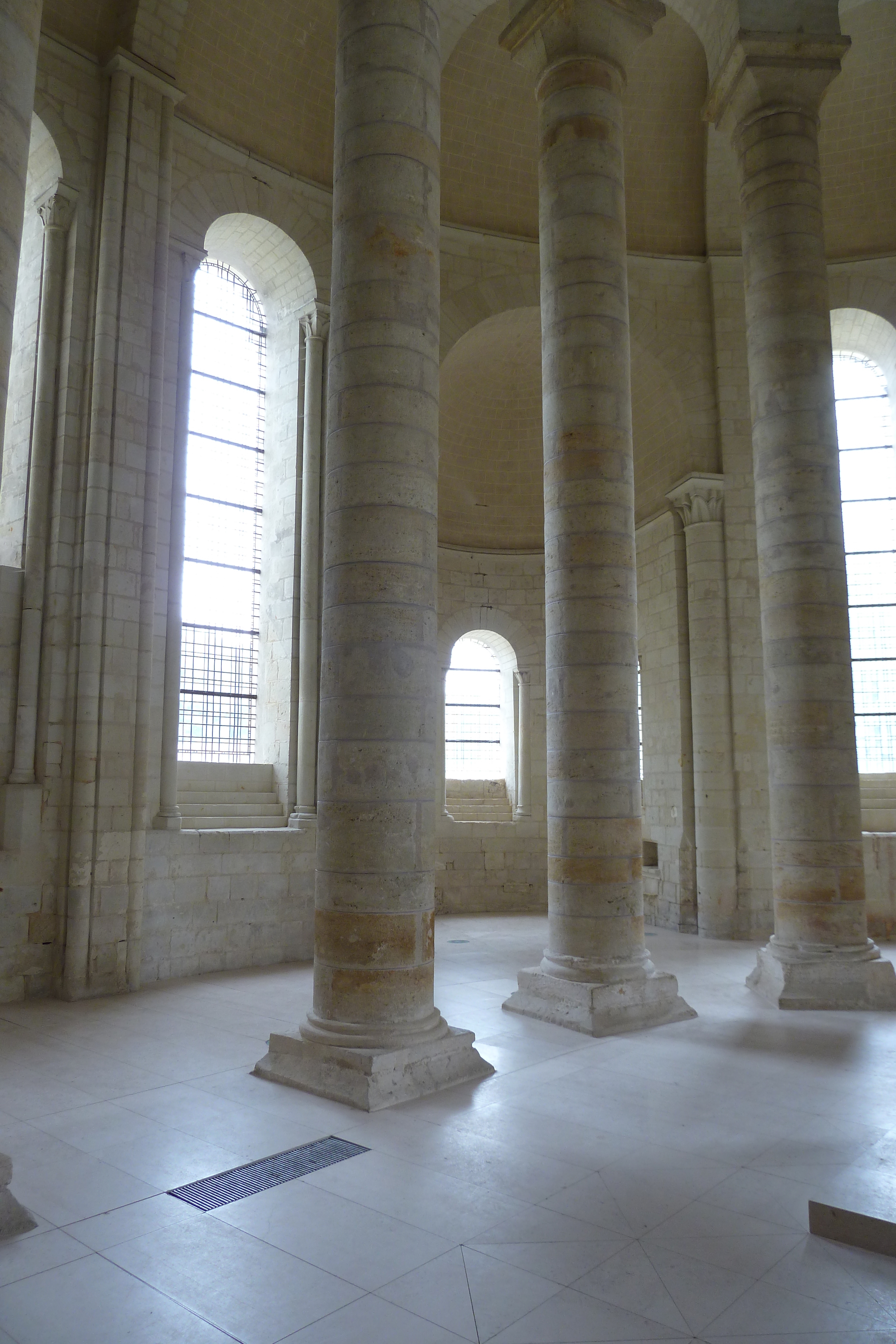 รูปถ่าย ฝรั่งเศส(France) ฟงเตอโวร์(Fontevraud) 2011-05 29