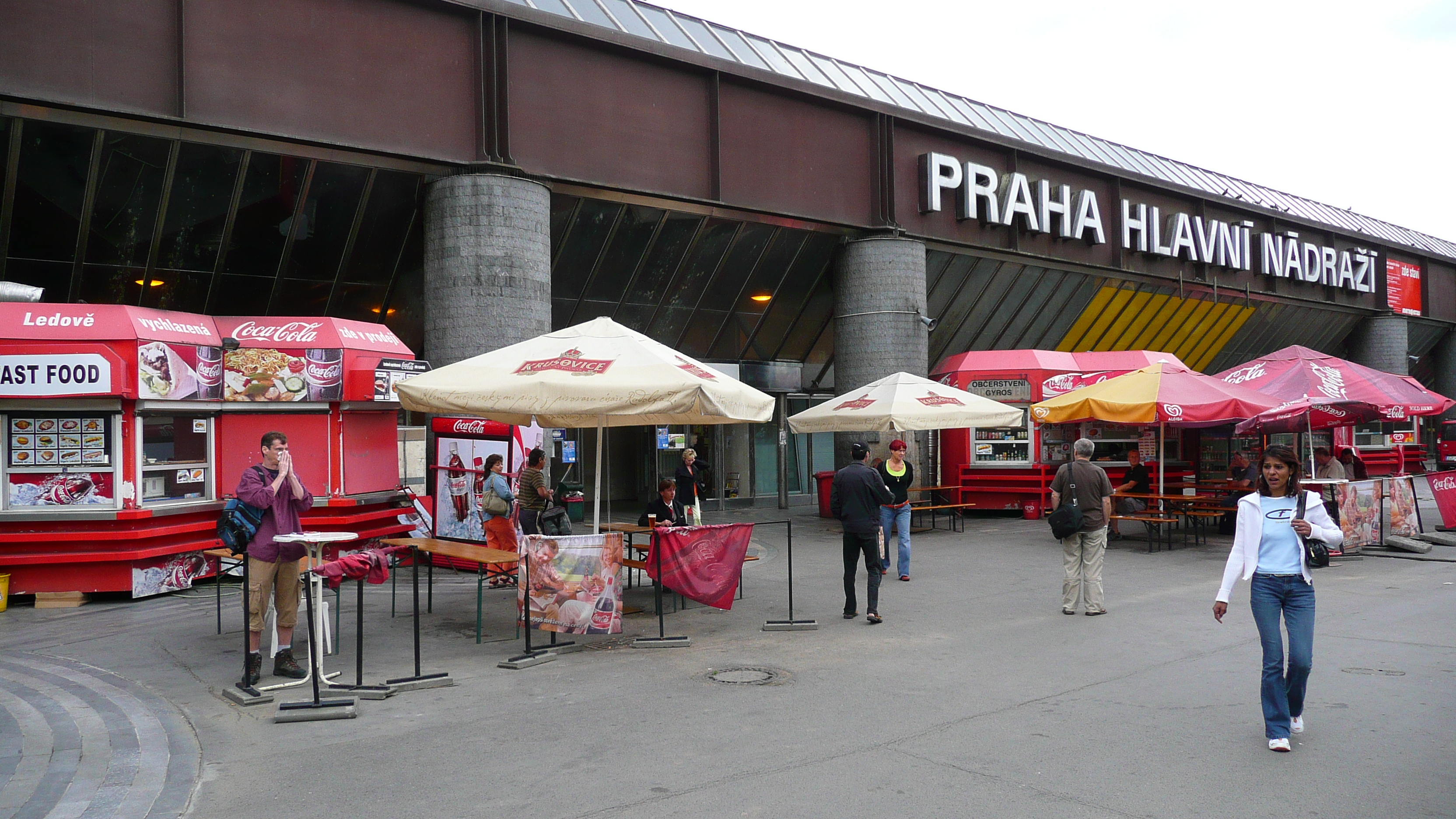 รูปถ่าย สาธารณรัฐเช็ก(Czech Republic) ปราก(Prague) สถานีรถไฟหลักปราก(Hlavni Nadrazi) 2007-07 8