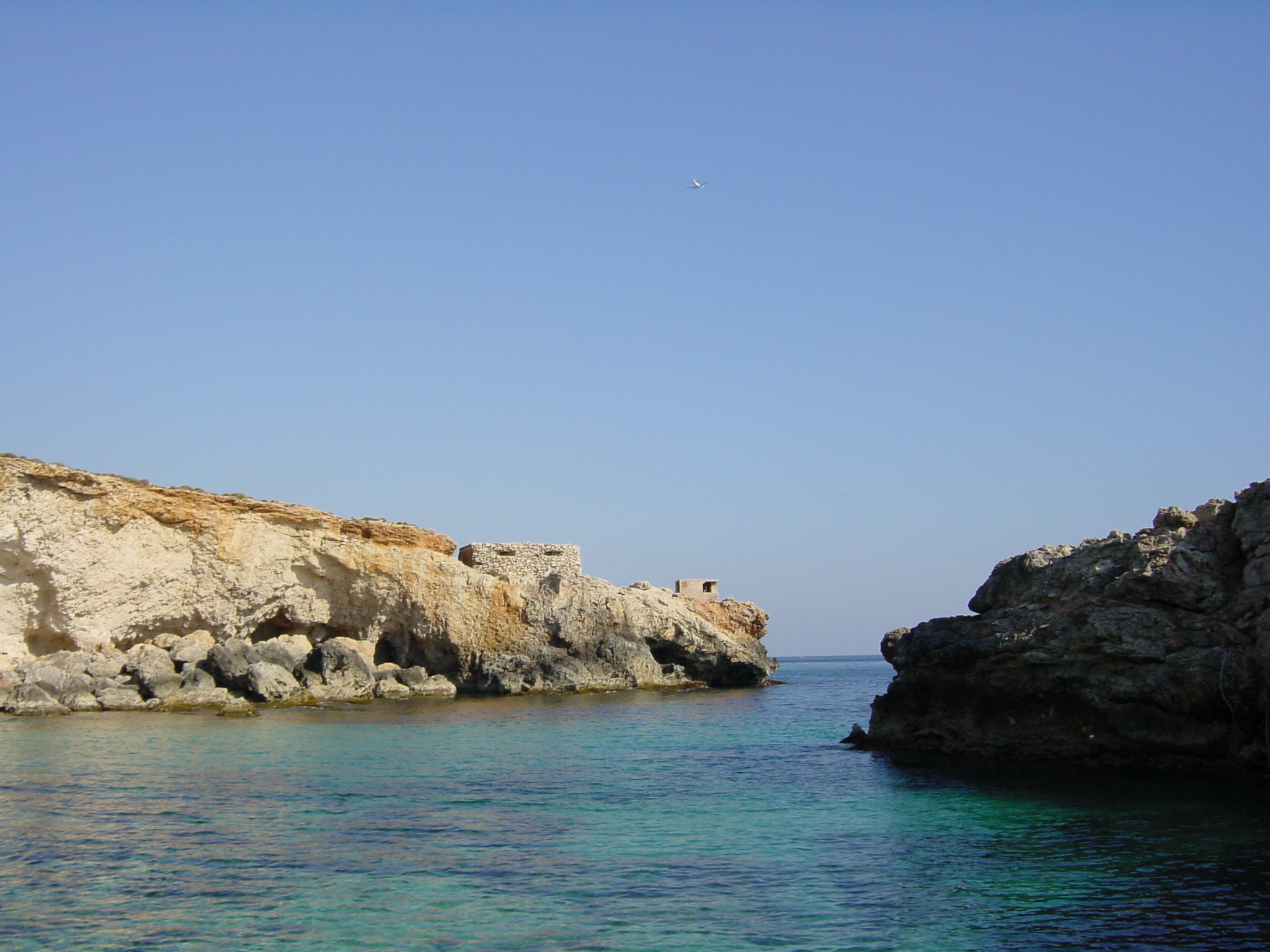 รูปถ่าย มอลตา(Malta) ถ้ำสีน้ำเงินแห่งซูร์รีก(Zurrieq Blue grotto) 2003-03 0
