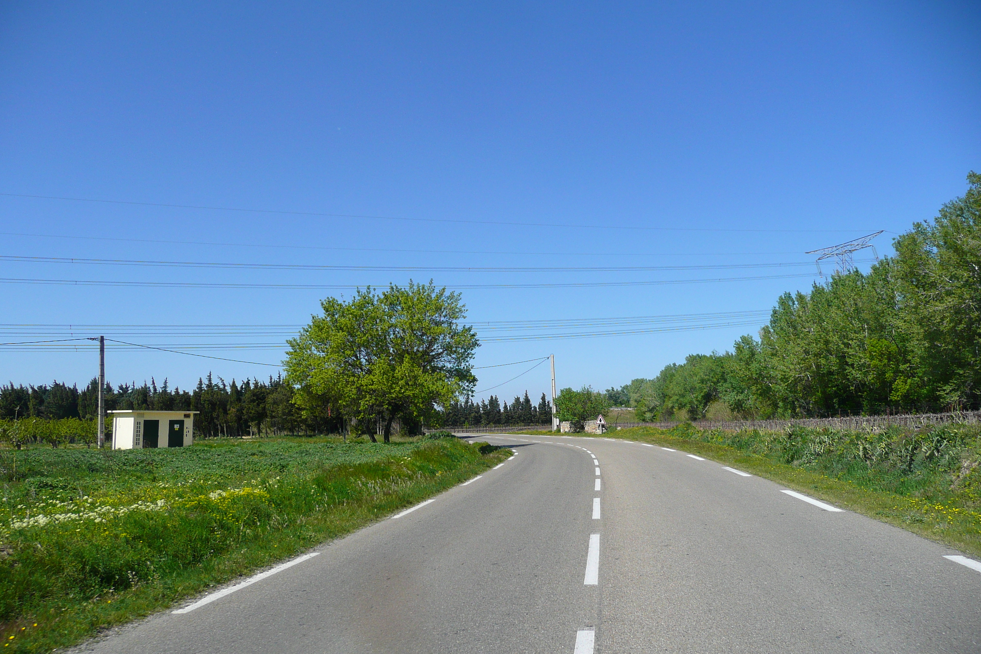 รูปถ่าย ฝรั่งเศส(France) โพรว็องส์(Provence) ถนนจากโบแกร์ไปปงดูการ์(Beaucaire to pont du gard road) 2008-04 57