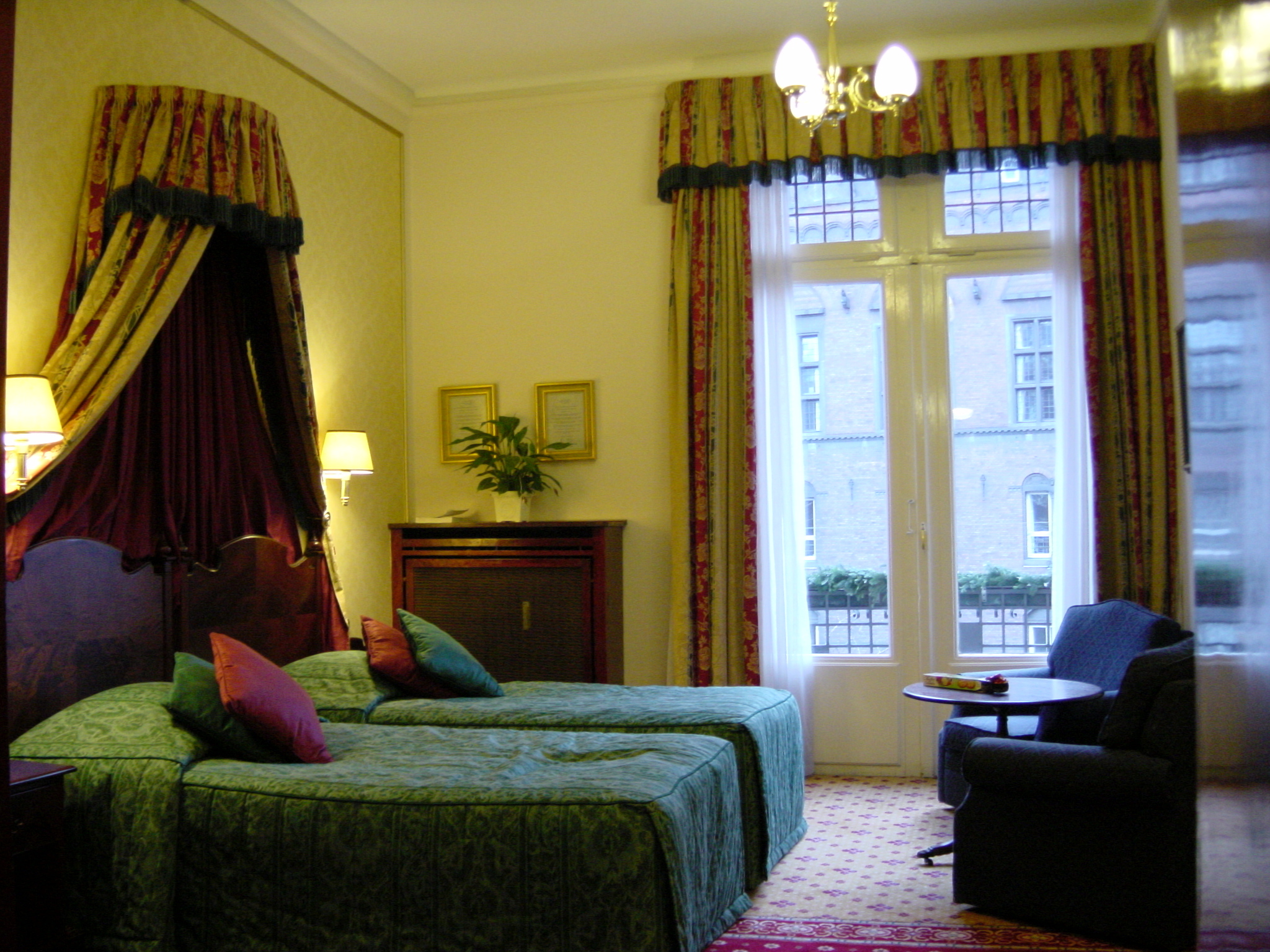 รูปถ่าย เดนมาร์ก(Denmark) โคเปนเฮเกน(Copenhagen) โรงแรมพาเลซ(Palace Hotel) 2001-11 19
