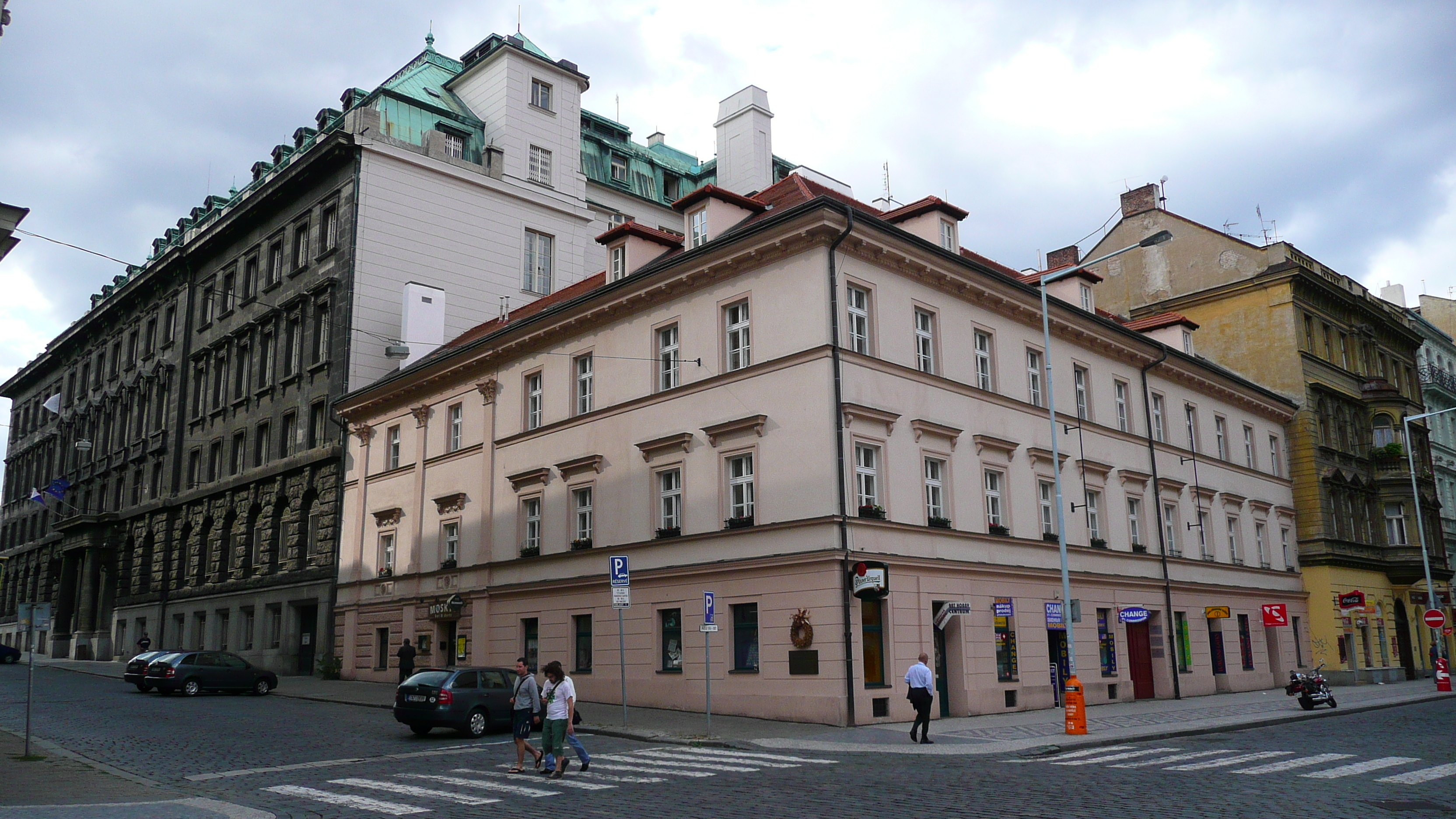 รูปถ่าย สาธารณรัฐเช็ก(Czech Republic) ปราก(Prague) ออปเลตาโลวา(Opletalova) 2007-07 8