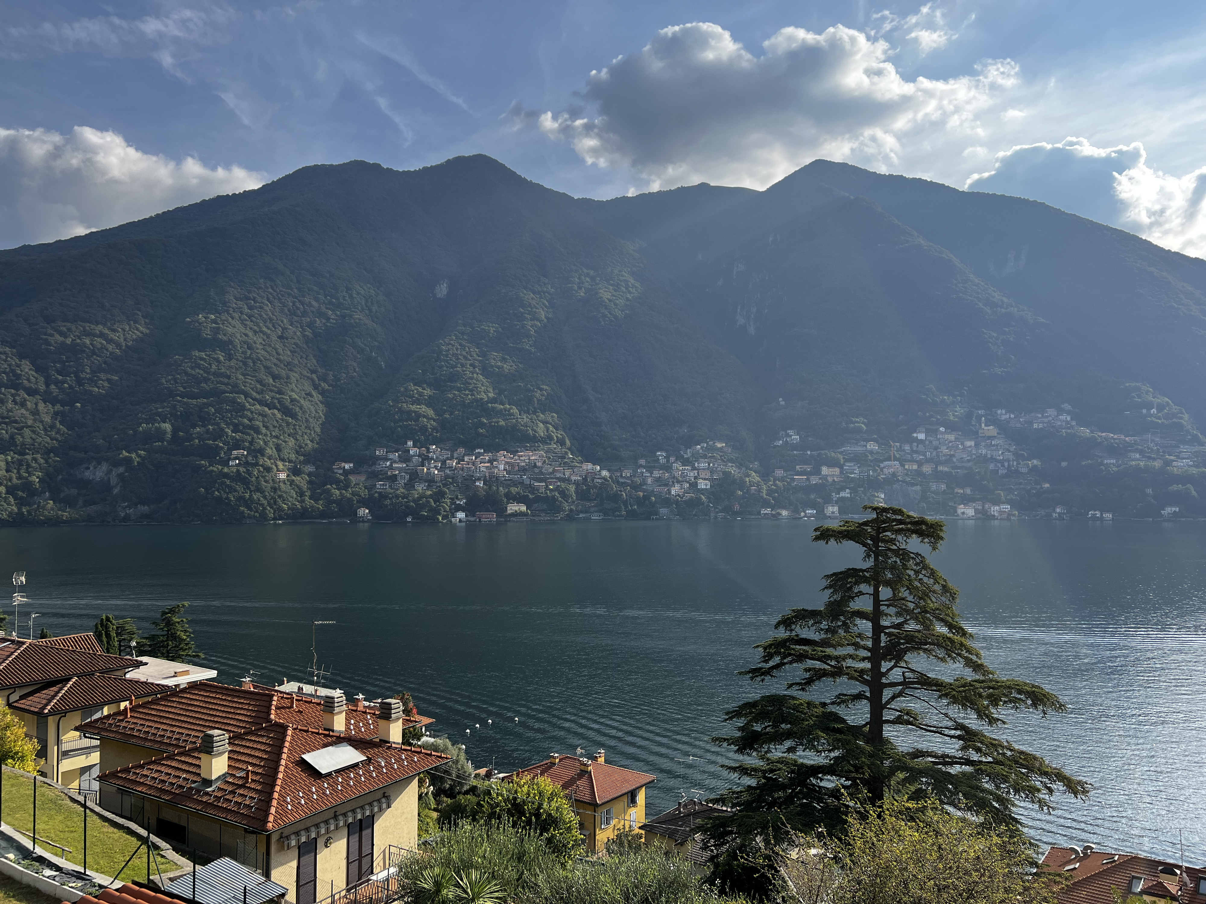 รูปถ่าย อิตาลี(Italy) ทะเลสาบโกโม(Lago di Como) 2023-10 23