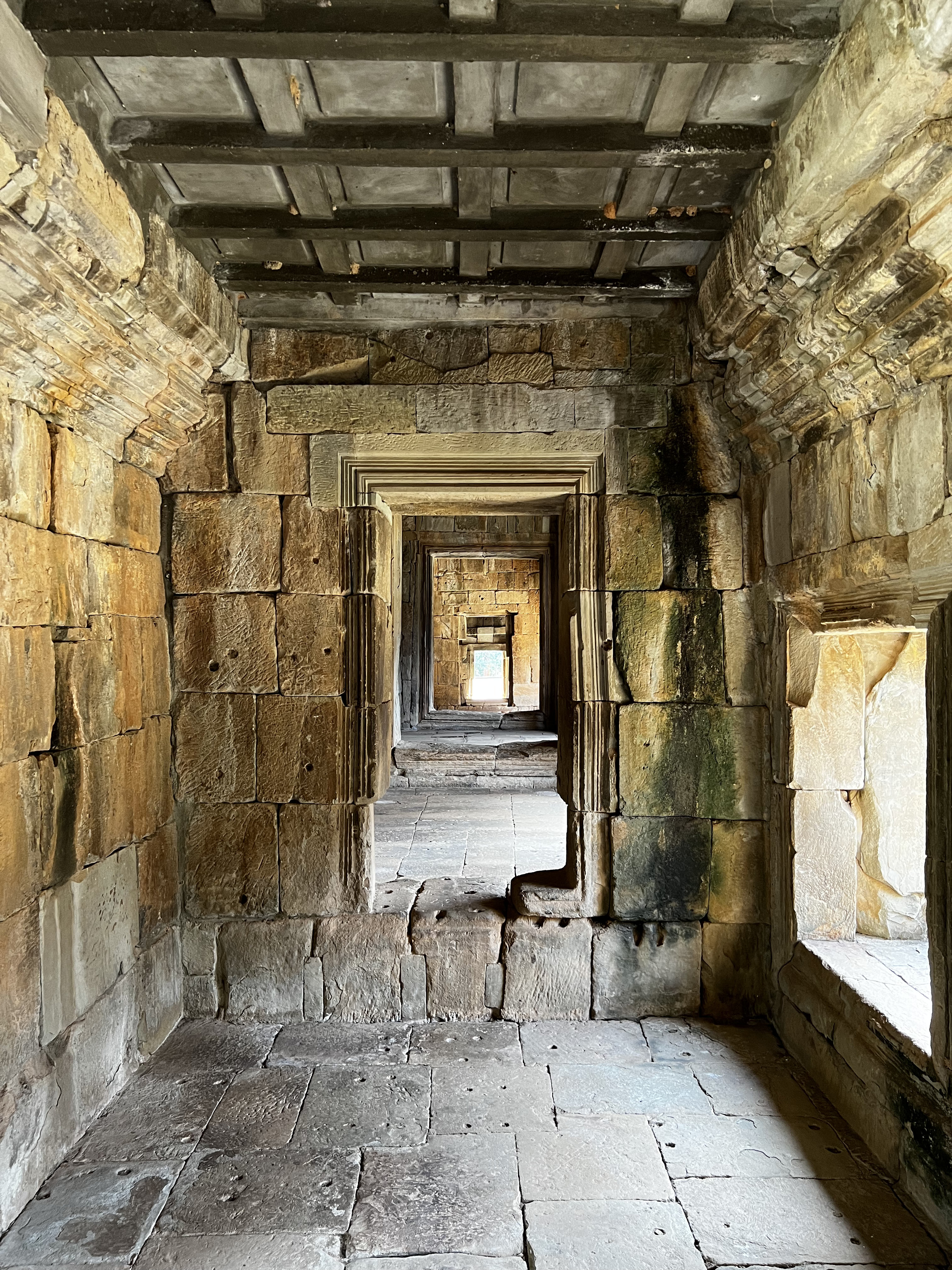 รูปถ่าย กัมพูชา(Cambodia) เสียมราฐ(Siem Reap) ปราสาทบาปวน(Baphuon) 2023-01 57