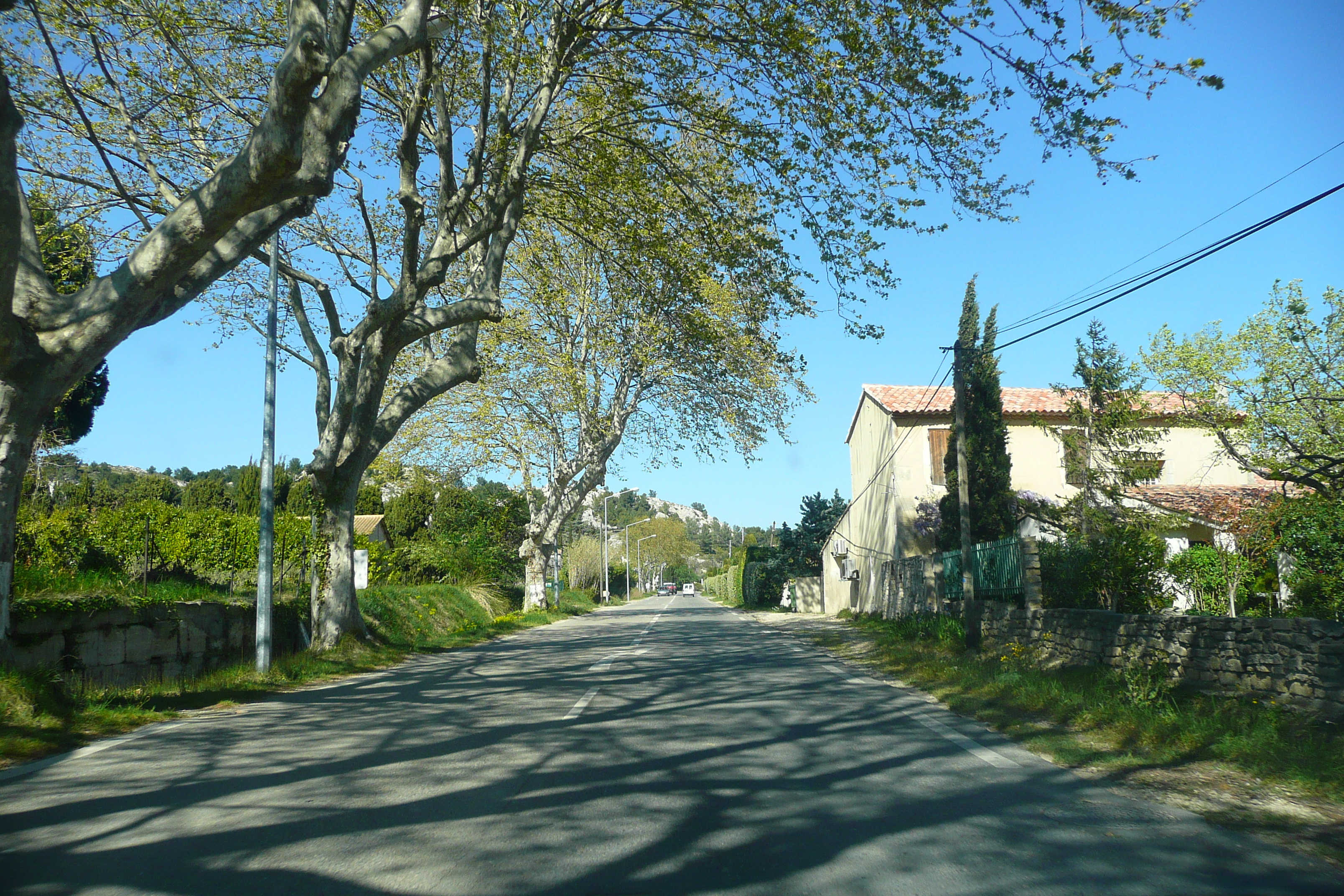 รูปถ่าย ฝรั่งเศส(France) โพรว็องส์(Provence) ถนนจากมูรีแยสไปโบเดอโพรว็องส์(Mouries to Baux de Provence road) 2008-04 18