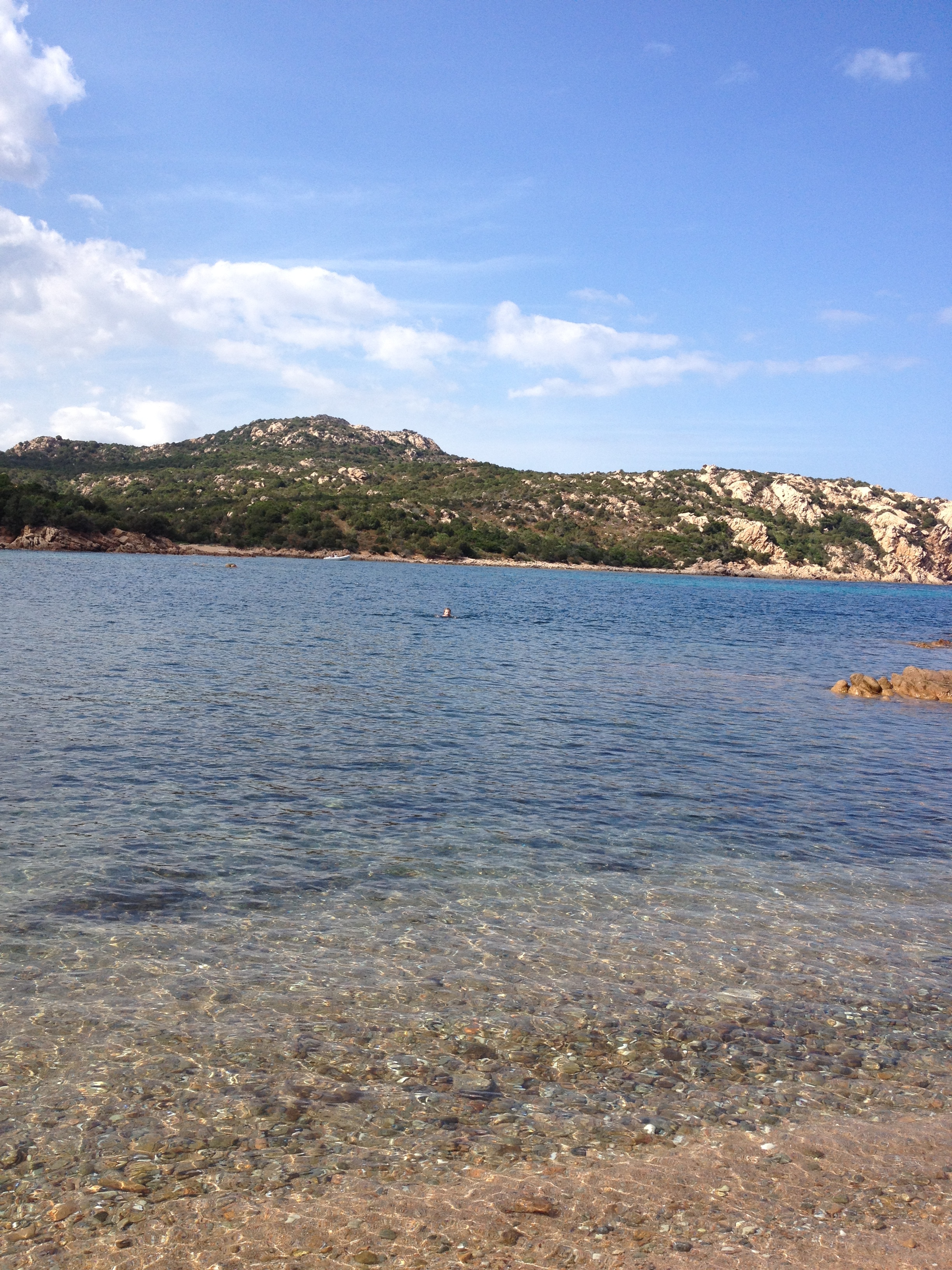 รูปถ่าย อิตาลี(Italy) ซาร์ดิเนีย(Sardinia) กอสตาสเมรัลดา(Costa Smeralda) 2015-06 27