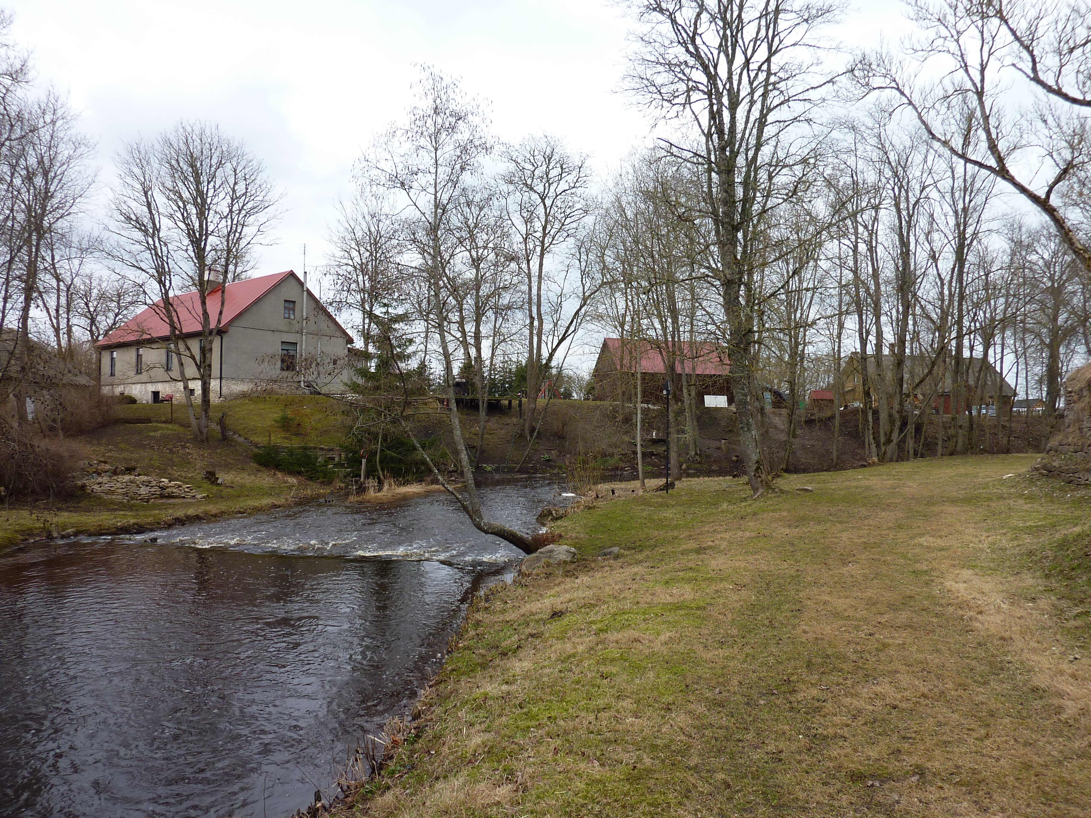 รูปถ่าย เอสโตเนีย(Estonia) ถนนจากทาลลินน์ไปฮาปซาลู(Tallinn to Haapsalu road) 2009-04 1