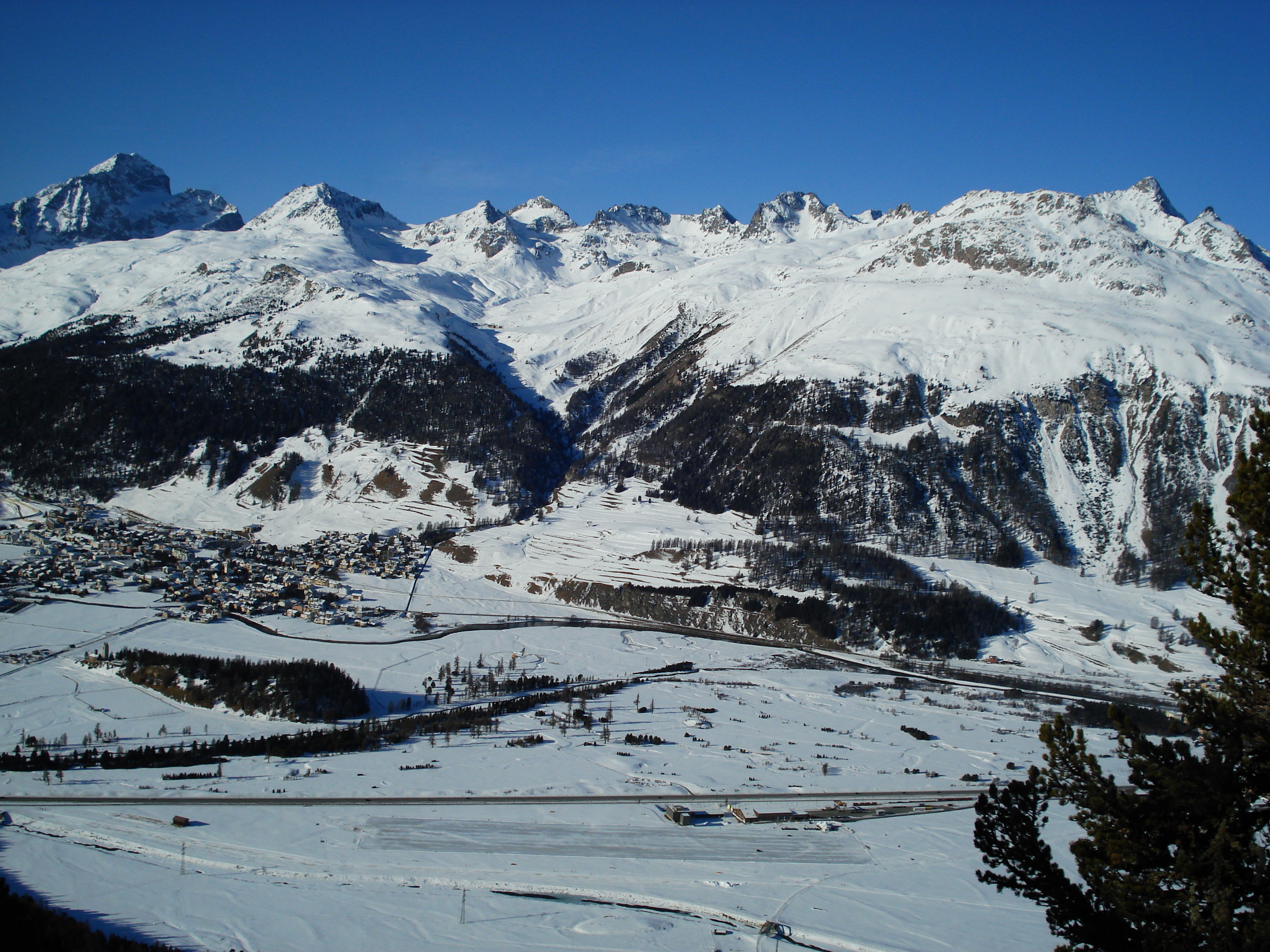 รูปถ่าย สวิสเซอร์แลนด์(Switzerland) มุตตัสมูรากล์(Muottas Muragl) 2007-01 81