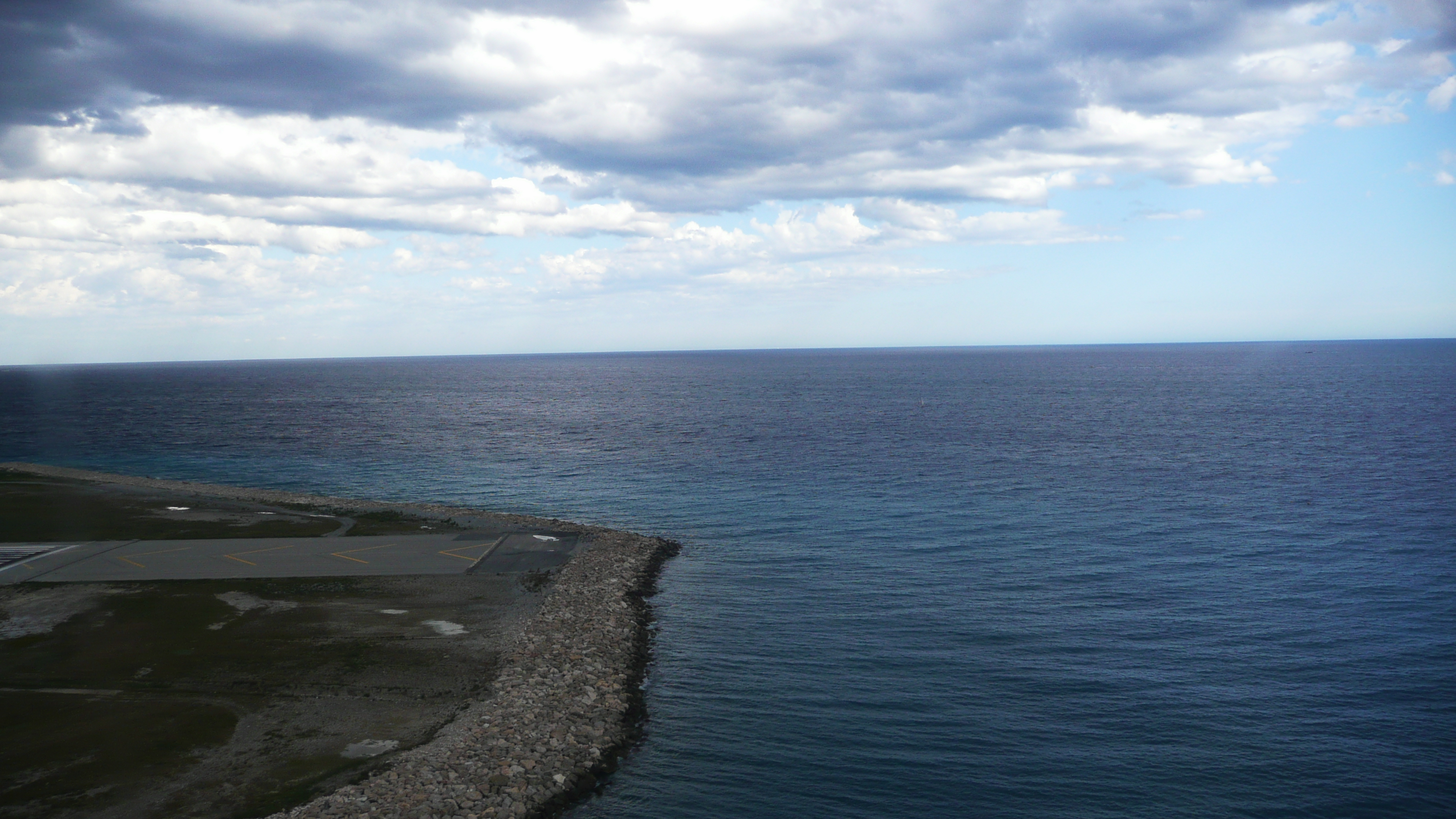 รูปถ่าย ฝรั่งเศส(France) ท่าอากาศยานนีซ(Nice Airport) 2007-07 16