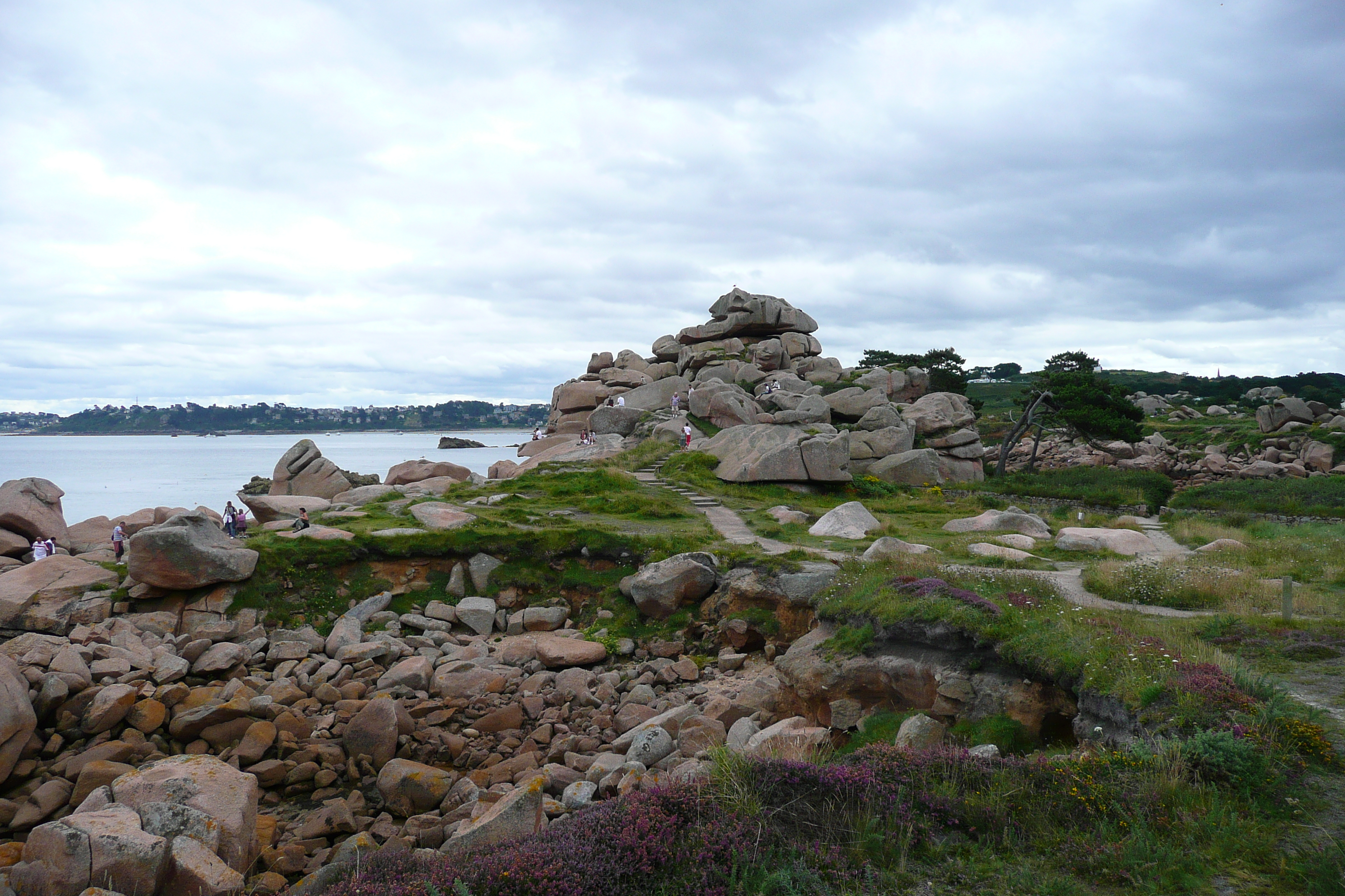 รูปถ่าย ฝรั่งเศส(France) แปร์รอส-กีแรก(Perros Guirec) หิน  แกรนิตชมพู (Cote de granite rose) 2007-08 35