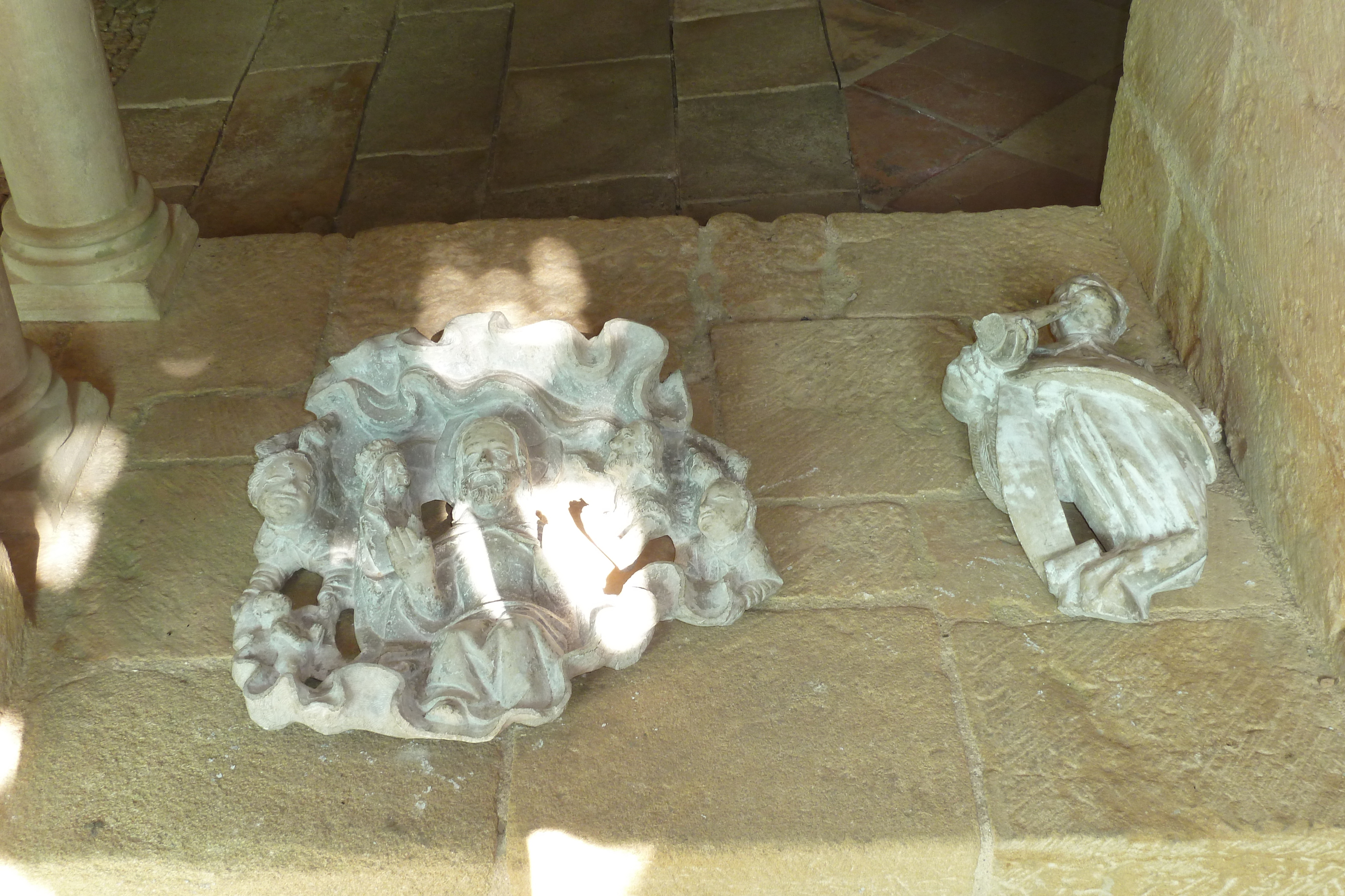 รูปถ่าย ฝรั่งเศส(France) กาดูแอ็ง(Cadouin) 2010-08 39
