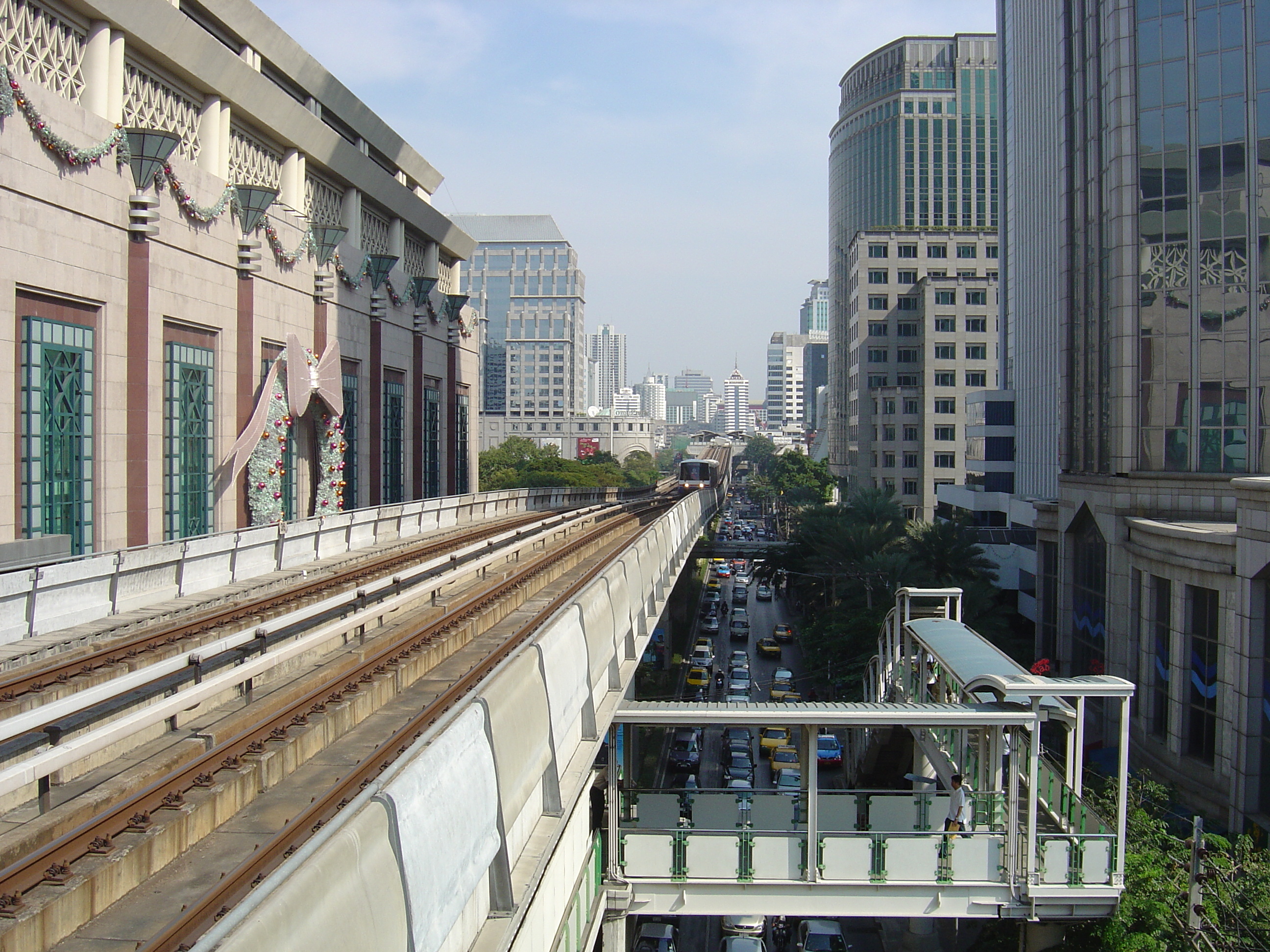 รูปถ่าย ไทย(Thailand) กรุงเทพมหานคร(Bangkok) รถไฟฟ้า(Sky Train) 2004-12 38