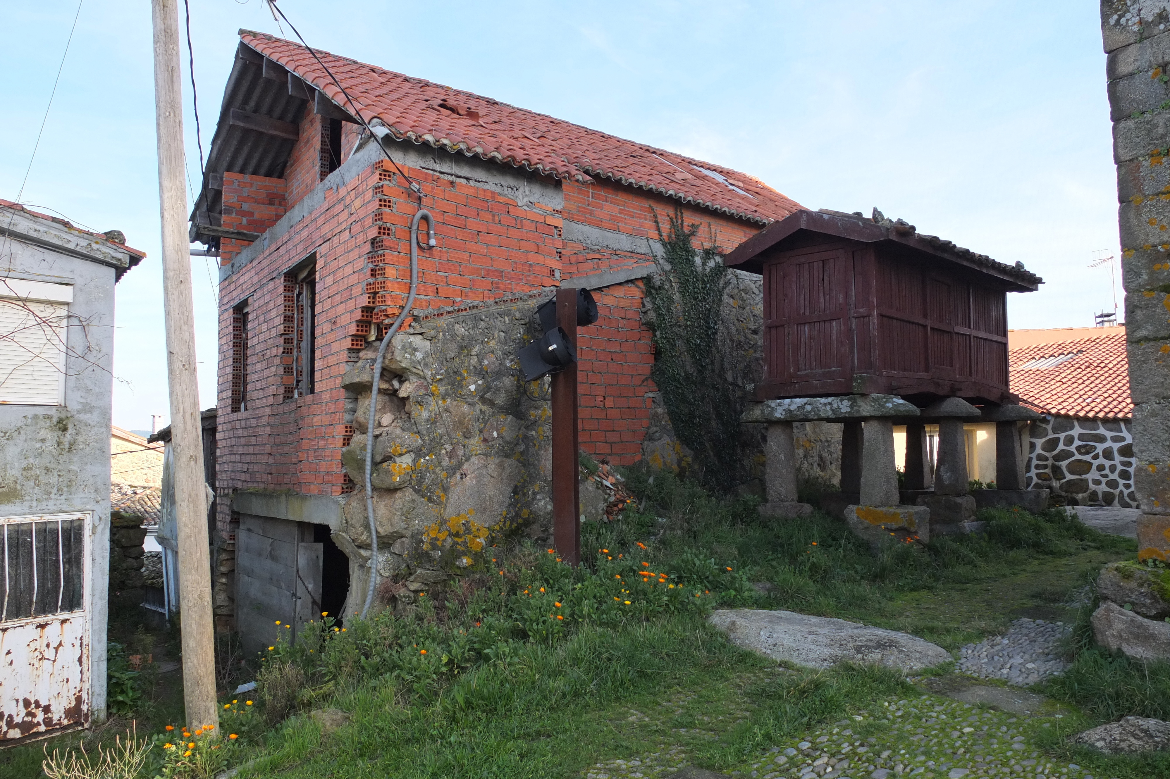 รูปถ่าย สเปน(Spain) เซลาโนวา(Celanova) 2013-01 8