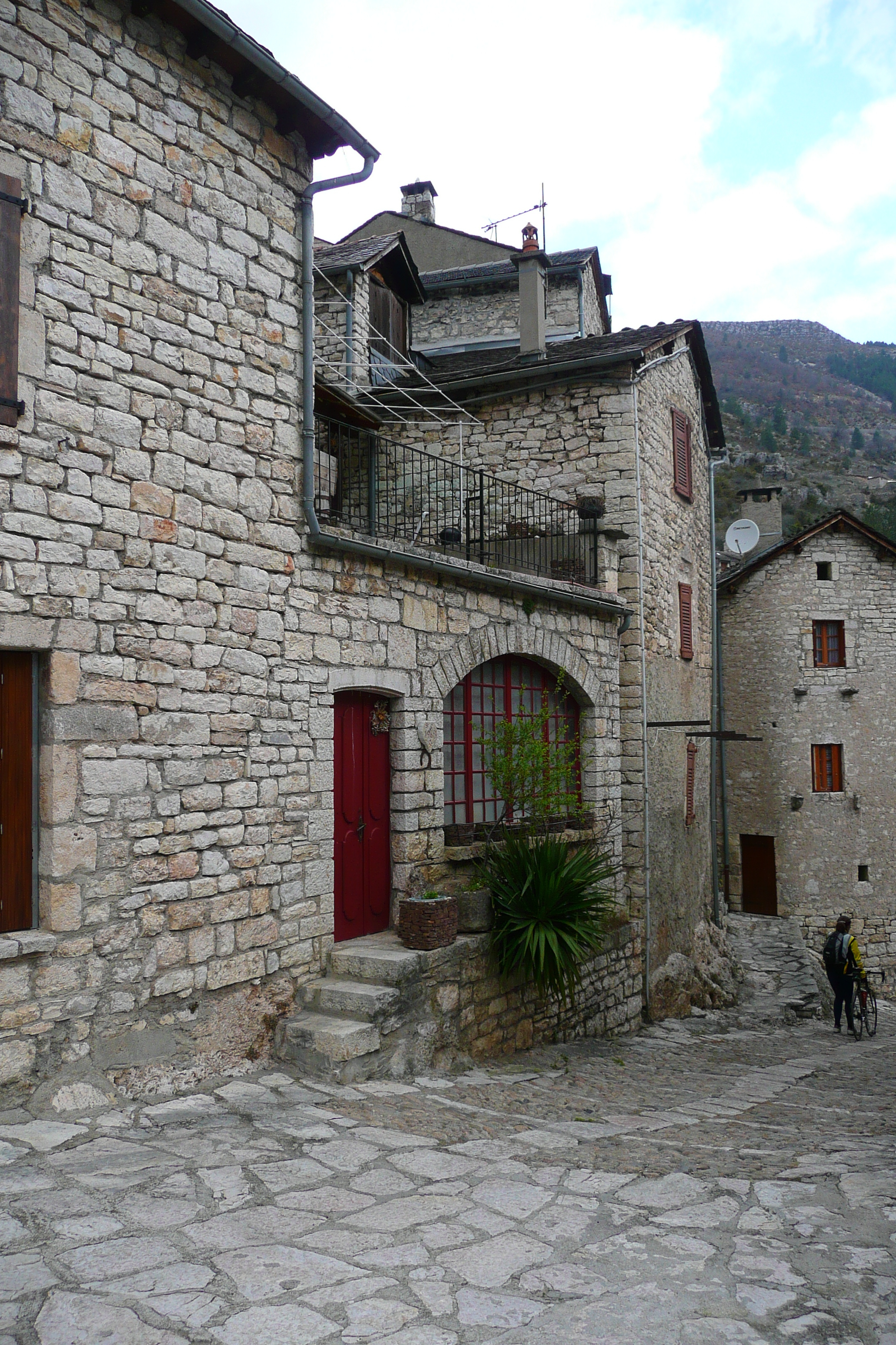 รูปถ่าย ฝรั่งเศส(France) แซ็งเตนีมี(Sainte Enimie) 2008-04 24