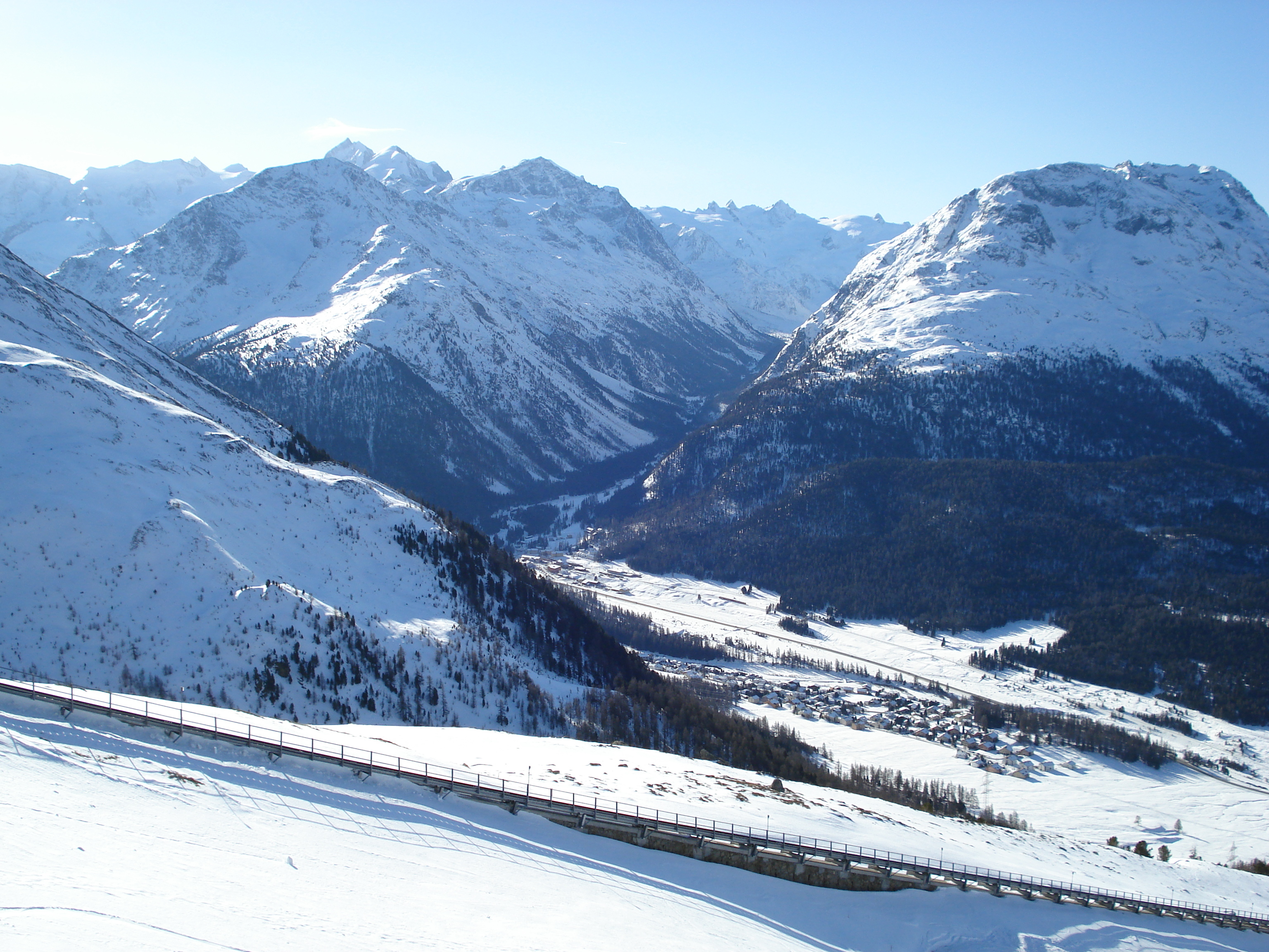 รูปถ่าย สวิสเซอร์แลนด์(Switzerland) มุตตัสมูรากล์(Muottas Muragl) 2007-01 73