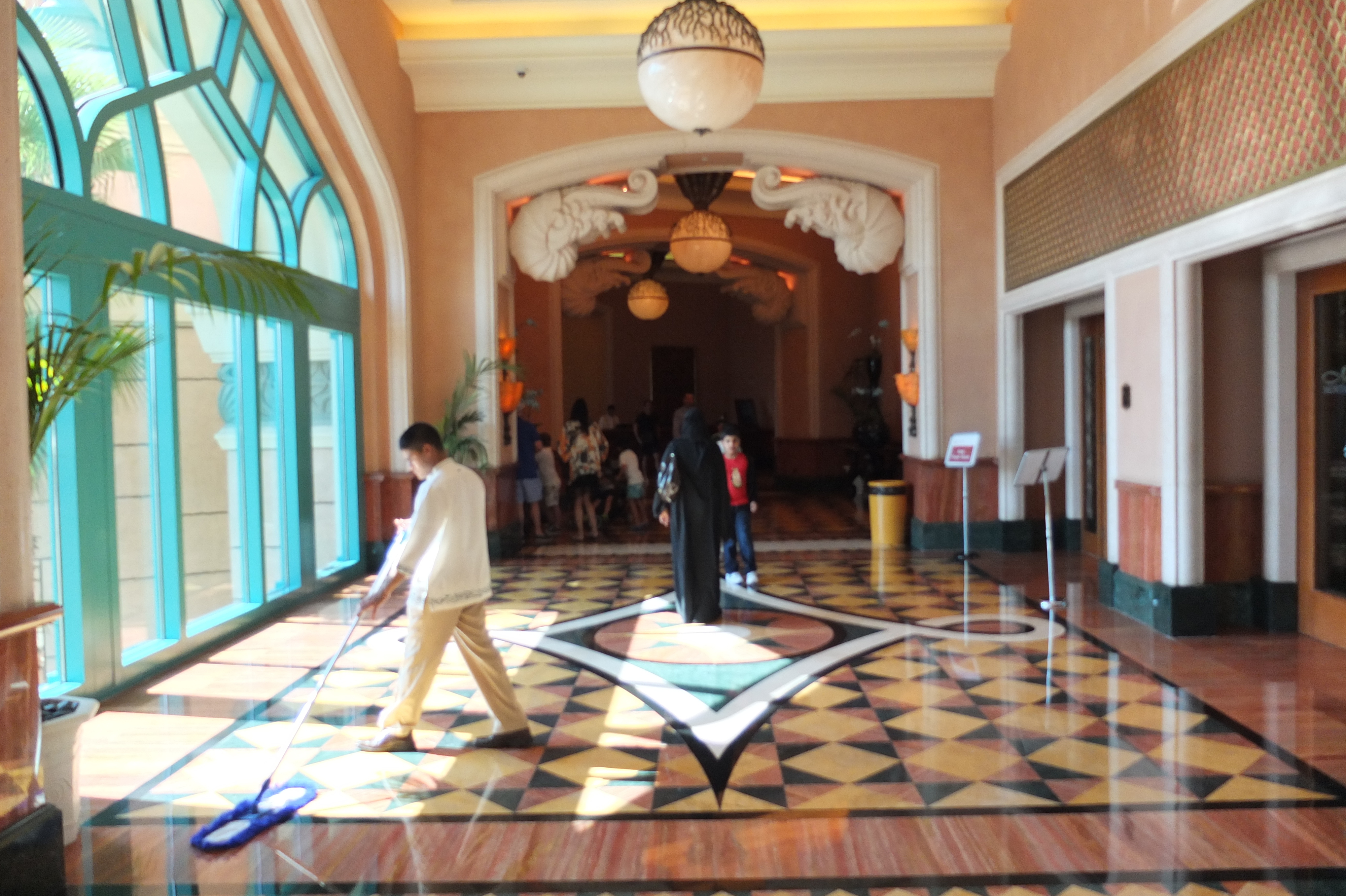 รูปถ่าย สหรัฐอาหรับเอมิเรตส์(United Arab Emirates) ดูไบ(Dubai) โรงแรมแอตแลนติส(Atlantis Hotel) 2014-02 16