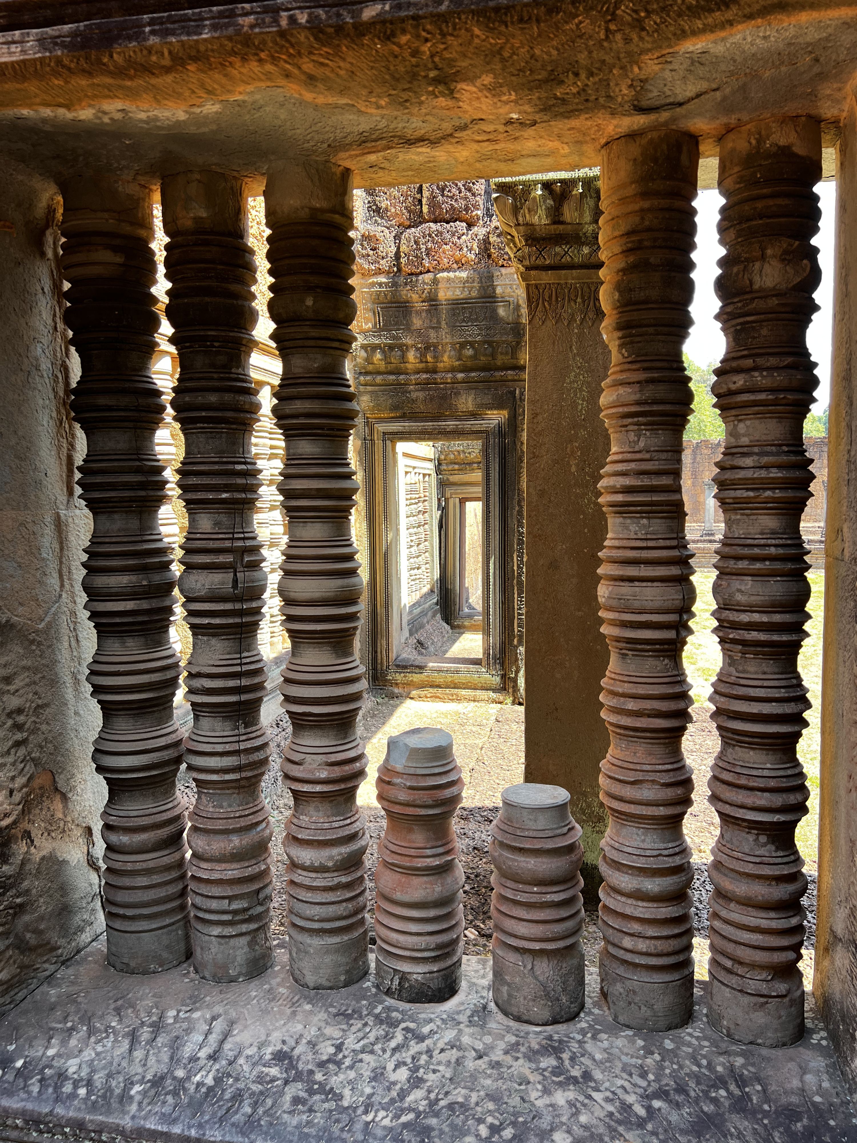 รูปถ่าย กัมพูชา(Cambodia) เสียมราฐ(Siem Reap) ปราสาทบันทายสำเหร่(Banteay Samre) 2023-01 50
