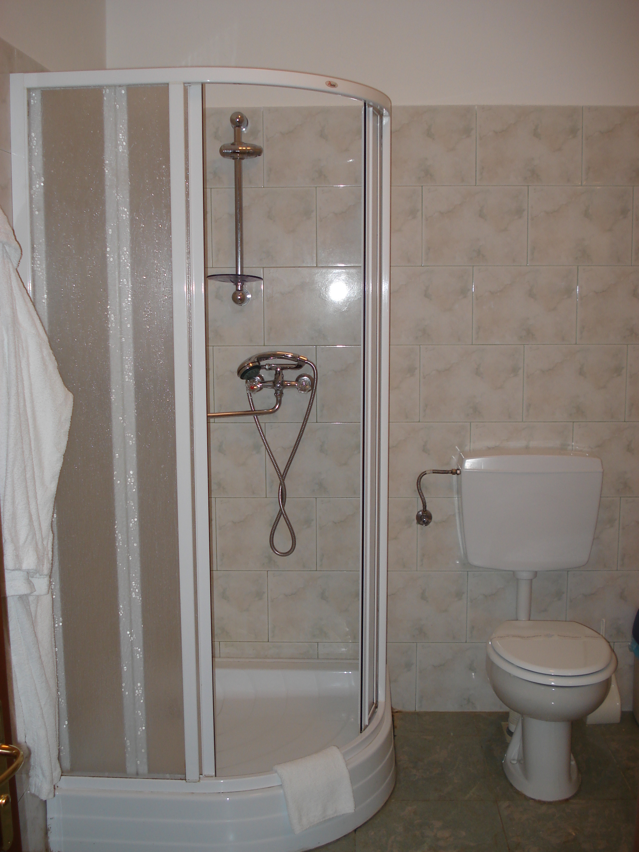 รูปถ่าย รัสเซีย(Russia) กาซาน(Kazan) โรงแรมจูเซปเป(Giuseppe Hotel) 2006-07 9