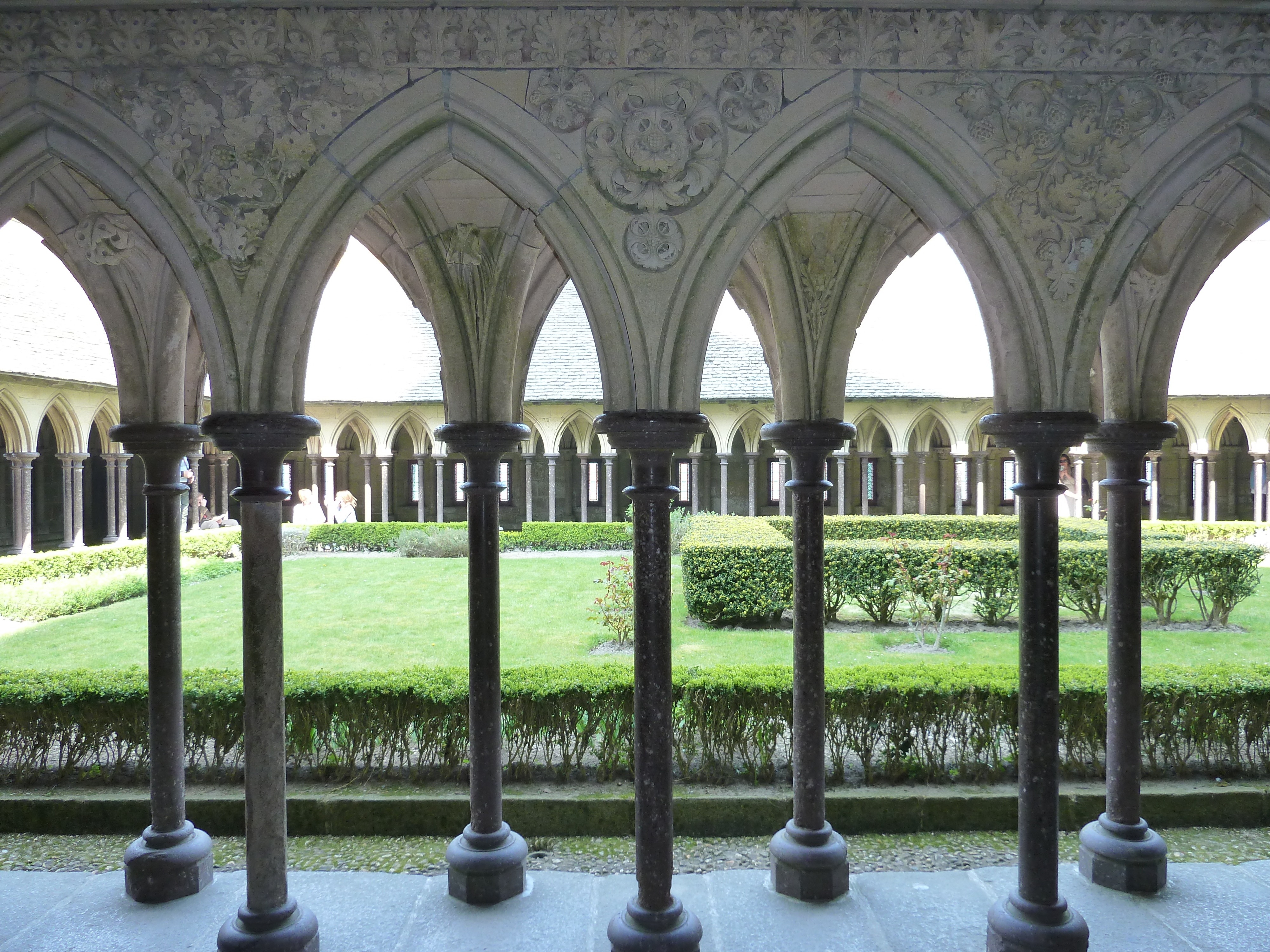 รูปถ่าย ฝรั่งเศส(France) มงแซ็งมีแชล(Mont St Michel) ระเบียงคดแอบบีมงแซ็งมีแชล(Mont St Michel Abbey Cloister) 2010-04 6