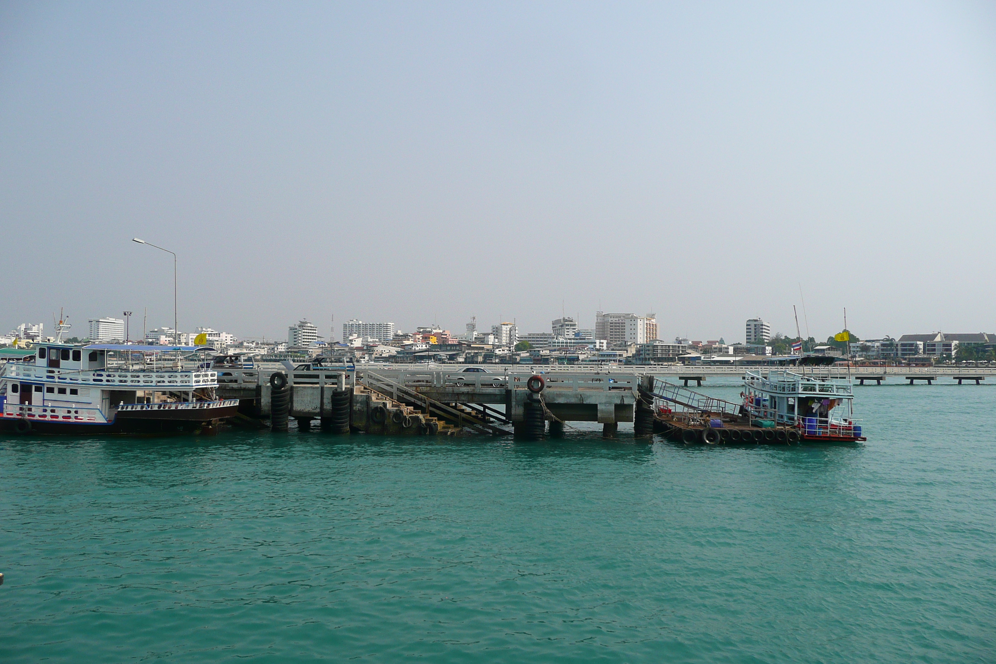 รูปถ่าย ไทย(Thailand) พัทยา(Pattaya) ท่าเรือแหลมบาลีฮาย(Bali Hai) 2008-01 21