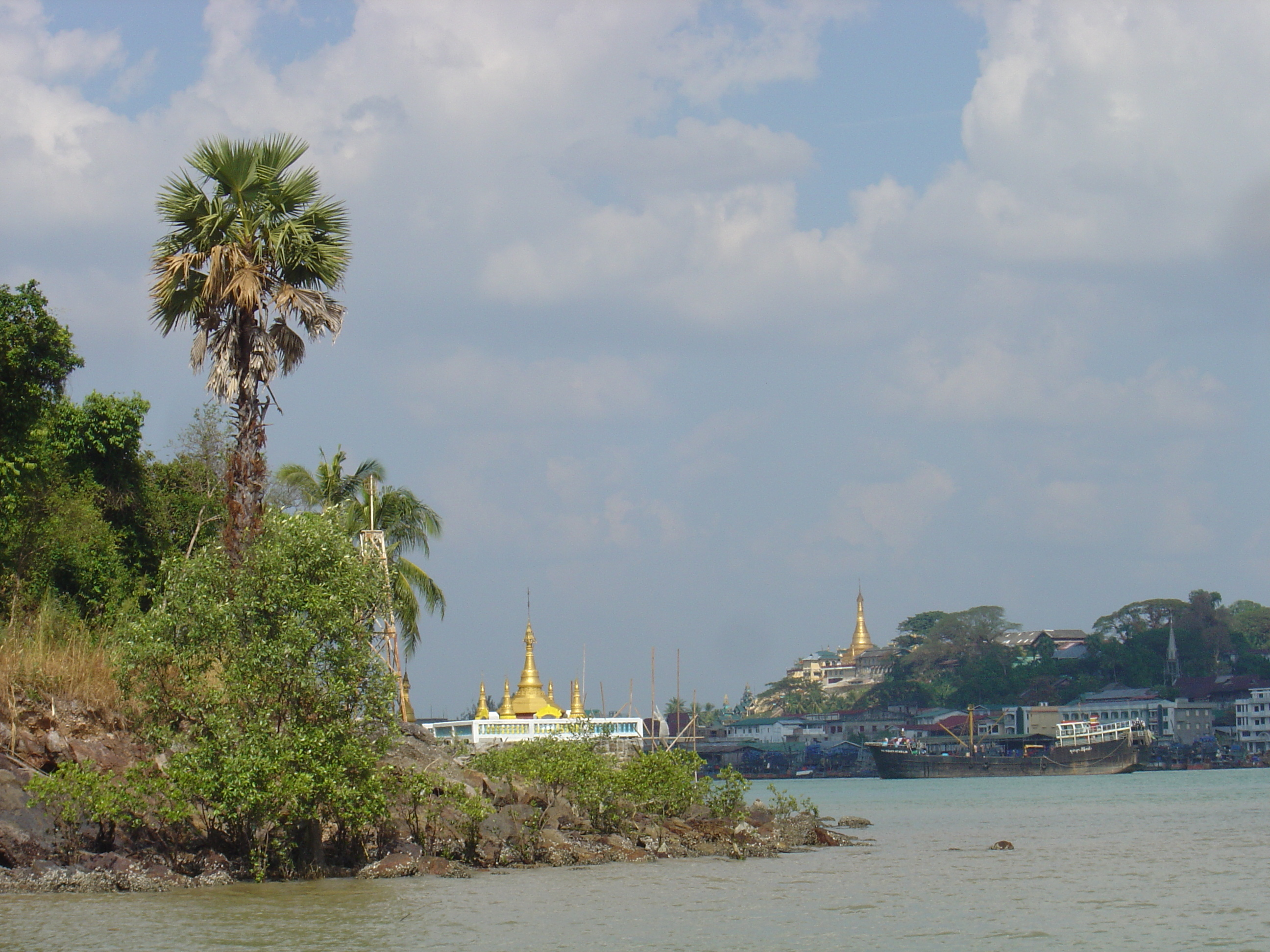 รูปถ่าย พม่า(Myanmar) มะริด(Myeik (Mergui)) 2005-01 84