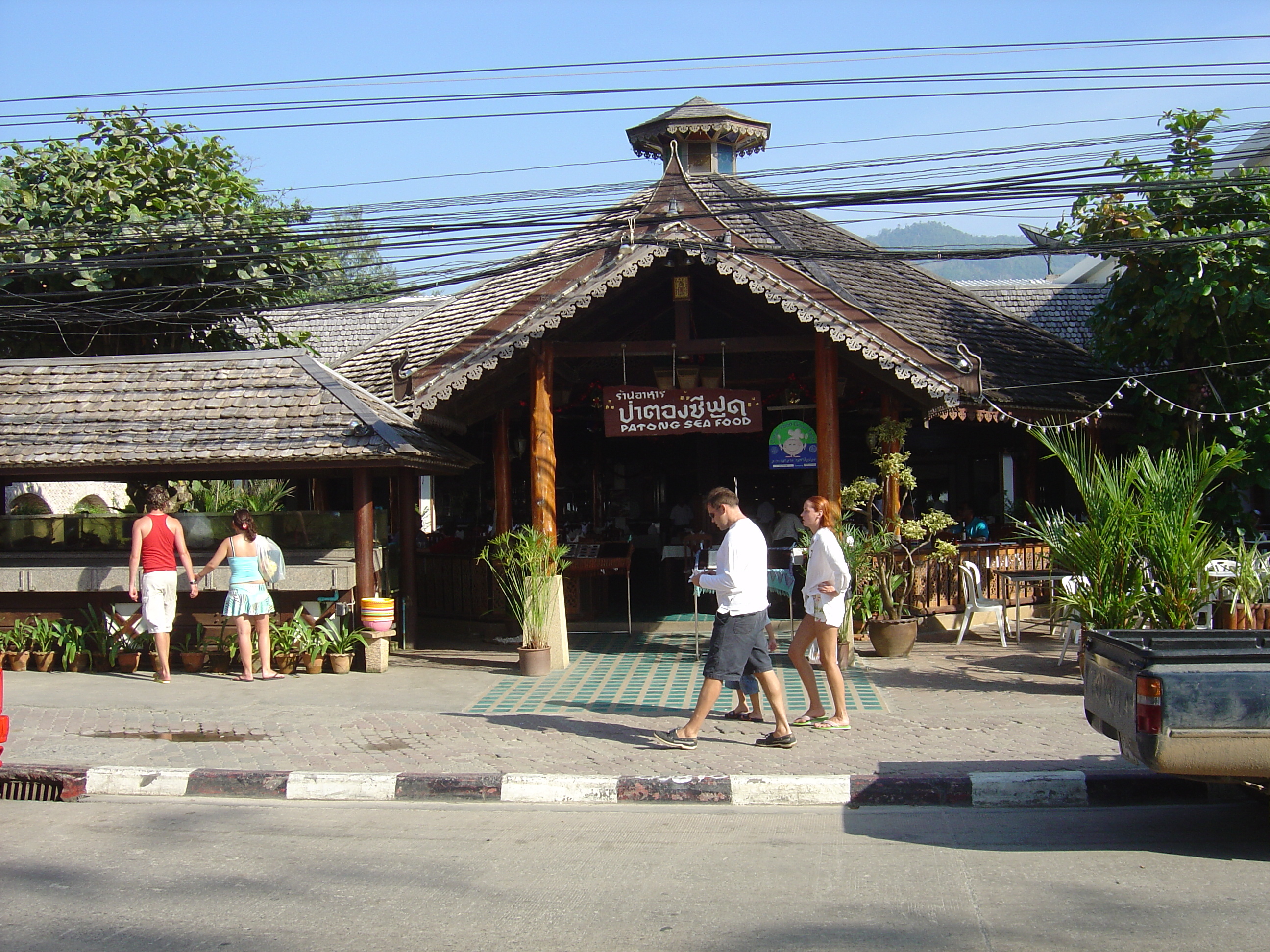 รูปถ่าย ไทย(Thailand) ภูเก็ต(Phuket) ป่าตอง(Patong) ถนนเลียบชายหาด(Beach Road) 2005-12 59