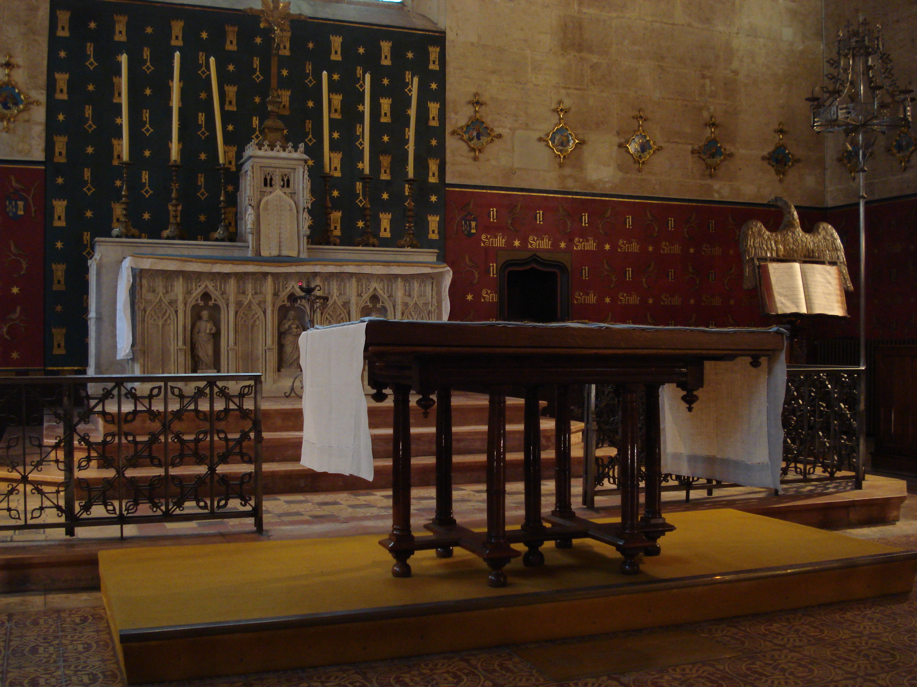 รูปถ่าย ฝรั่งเศส(France) โบนเนอ(Beaune) โรงพยาบาลเก่าโบน (ออสปิสเดอโบน)(Hospices de Beaune) 2007-01 54