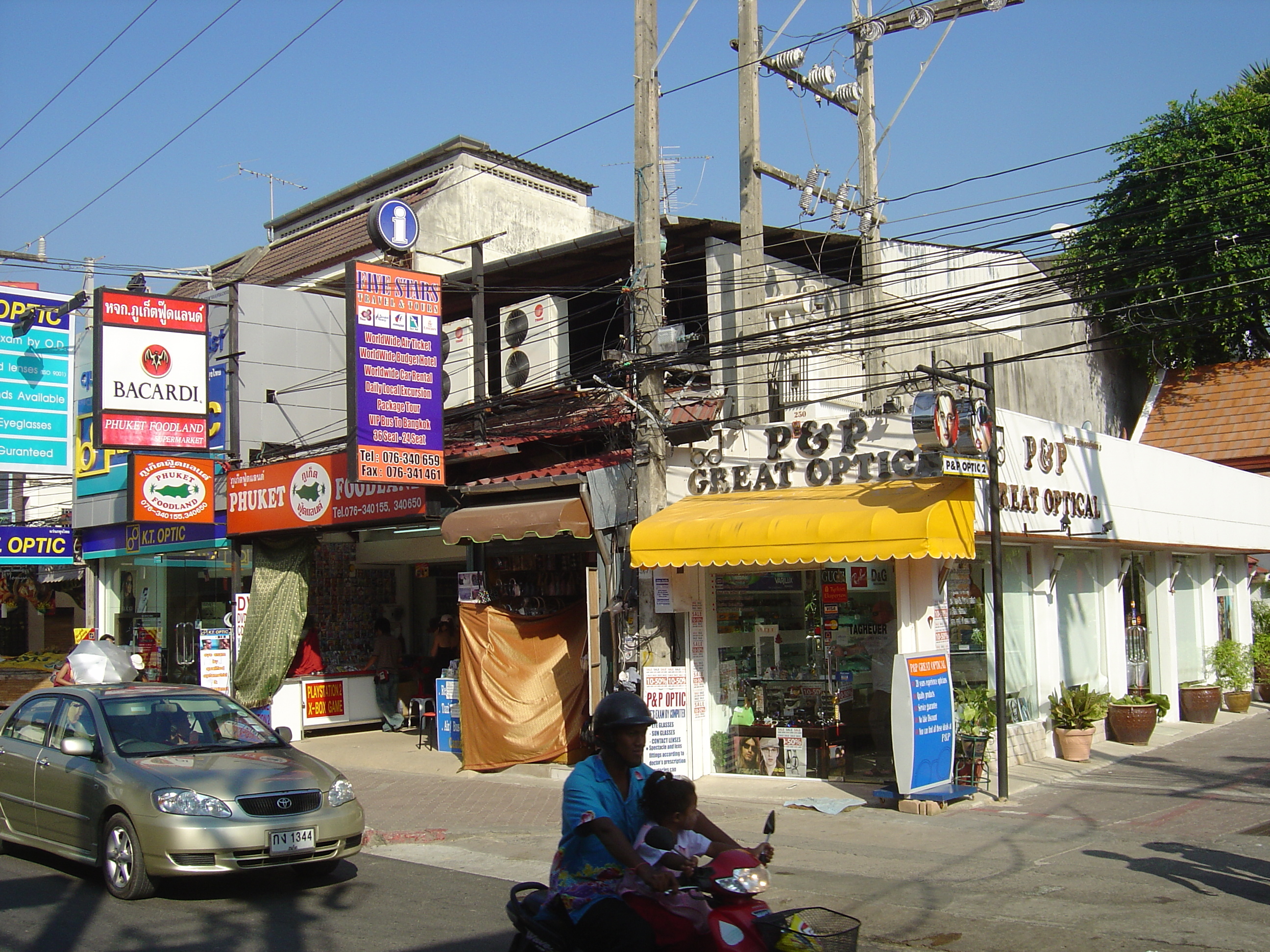 รูปถ่าย ไทย(Thailand) ภูเก็ต(Phuket) ป่าตอง(Patong) ถนนเลียบชายหาด(Beach Road) 2005-12 10