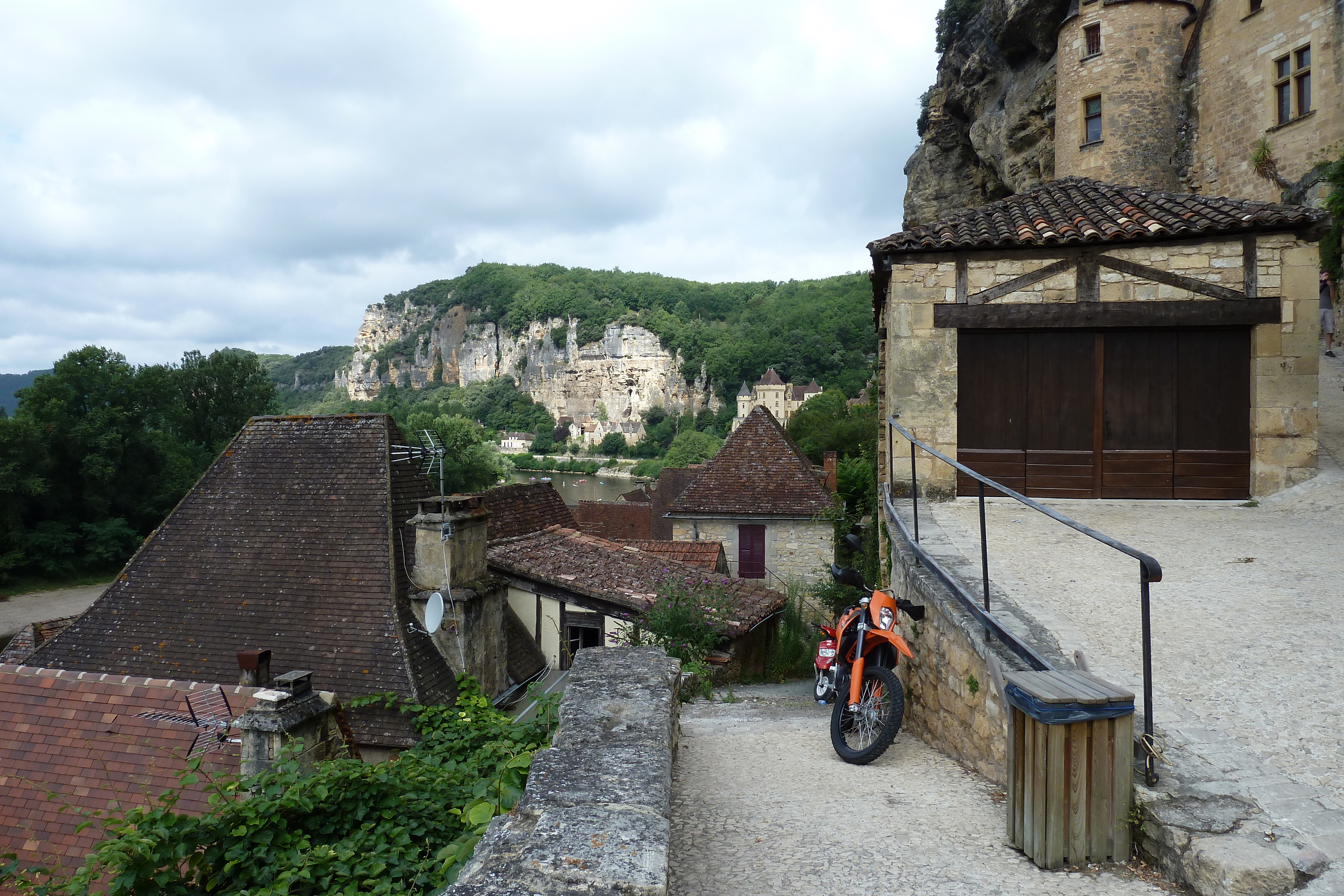 รูปถ่าย ฝรั่งเศส(France) ลาร็อก-กาฌัก(La Roque Gageac) 2010-08 17