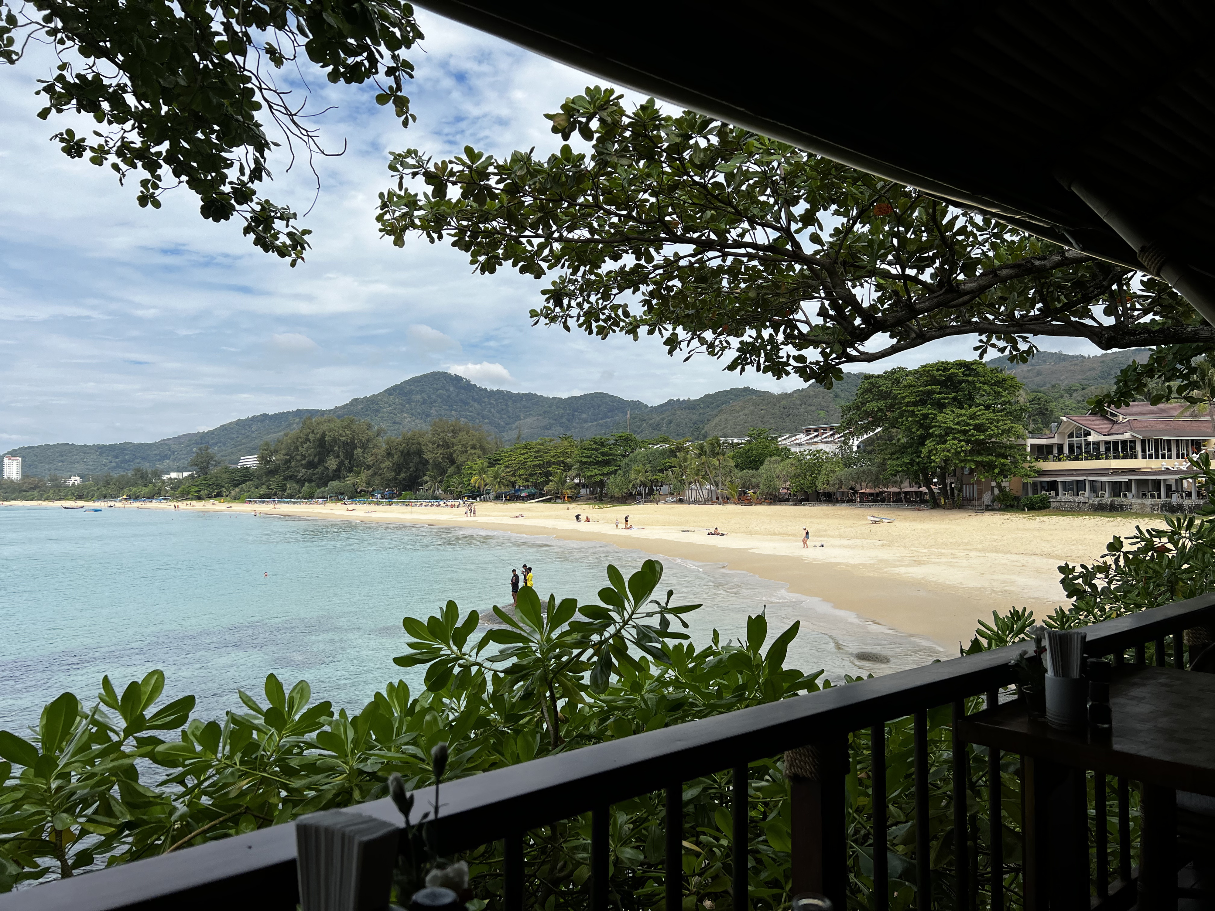 รูปถ่าย ไทย(Thailand) ภูเก็ต(Phuket) หาดกะรน(Karon Beach) ร้านอาหารออนเดอะร็อก(On the rock Restaurant) 2021-12 62