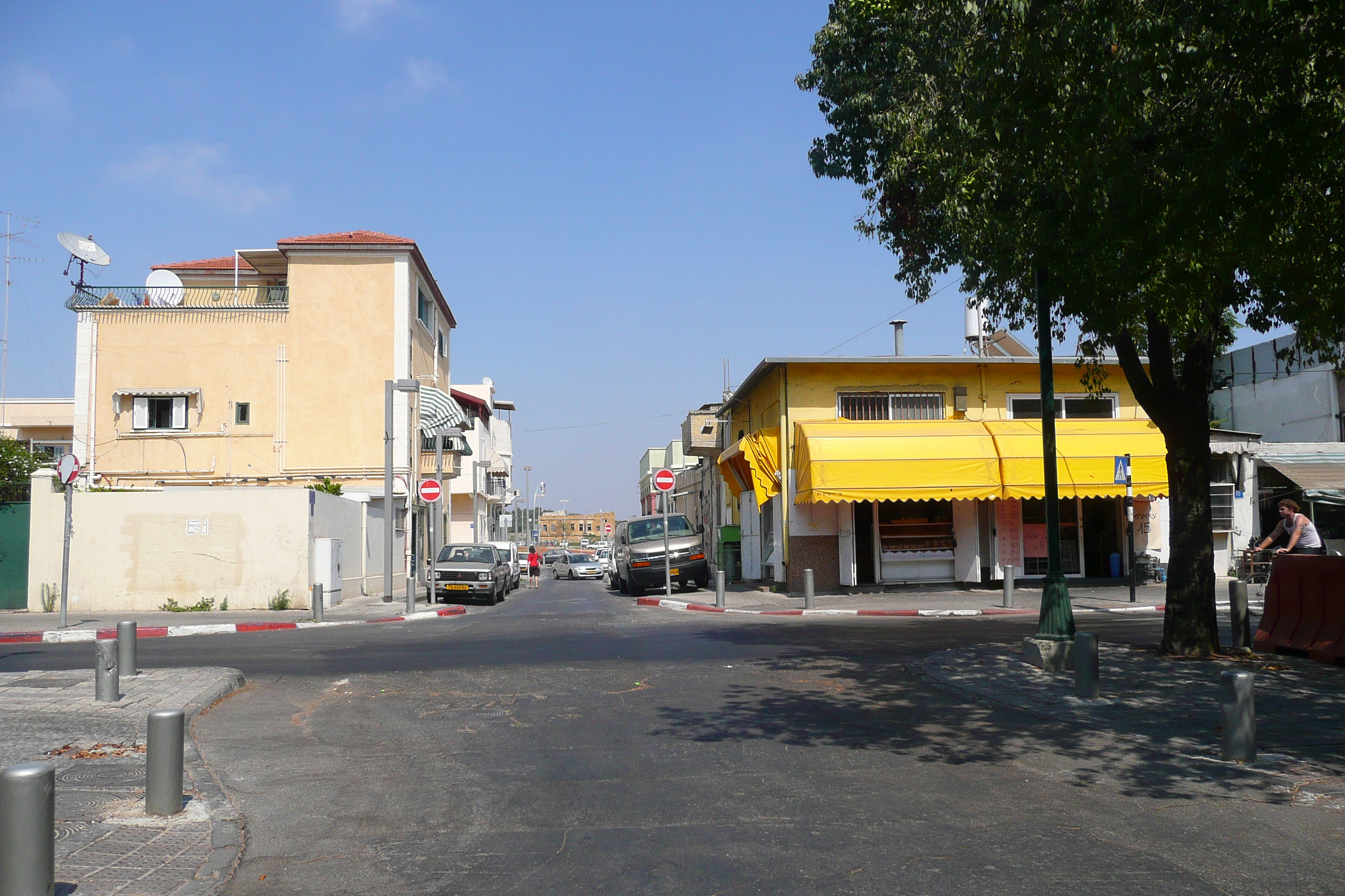 รูปถ่าย อิสราเอล(Israel) เทลอาวีฟ(Tel Aviv) ถนนเยรูชาลายิม(Yerushalyim Street) 2007-06 29