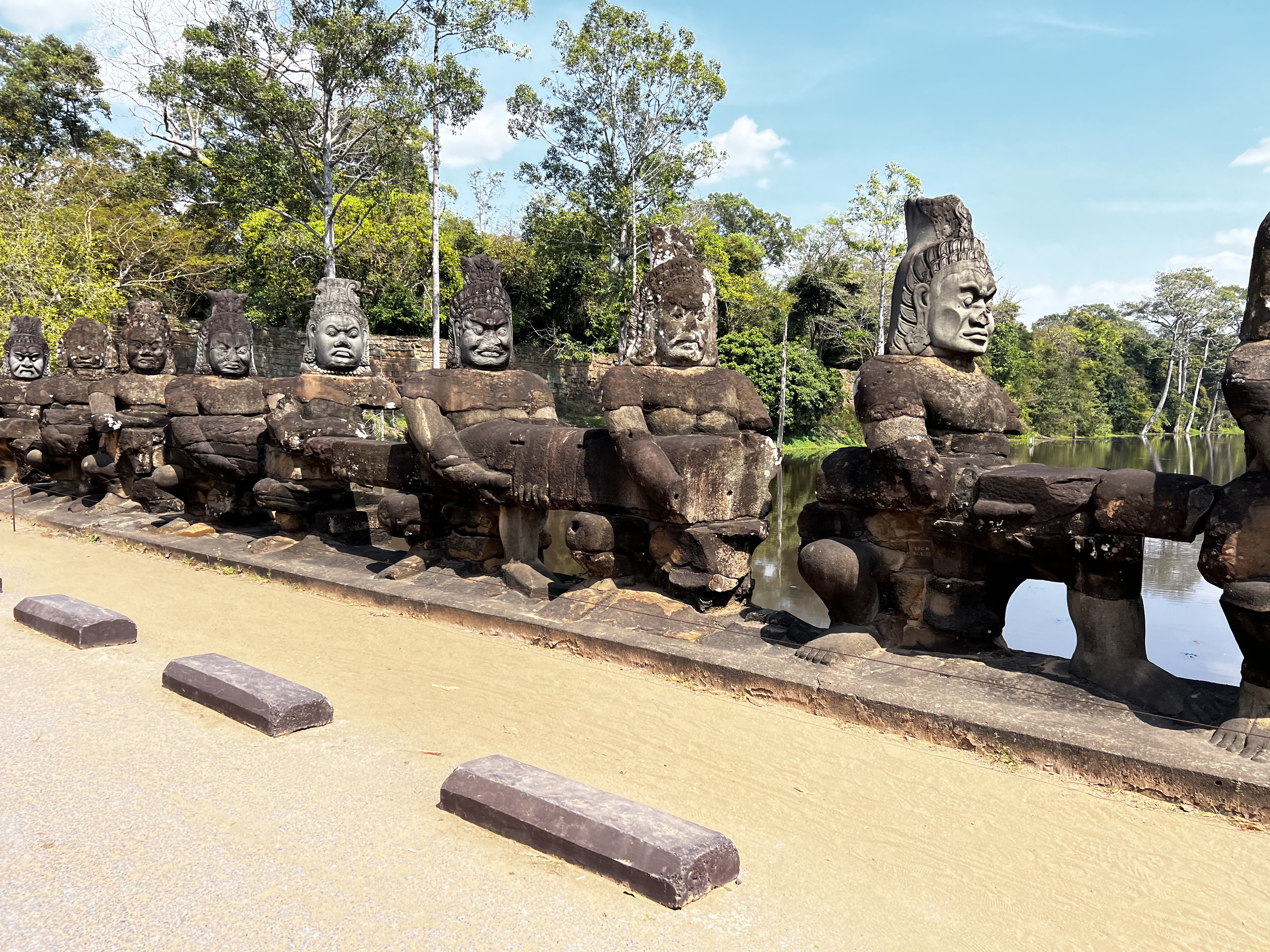 รูปถ่าย กัมพูชา(Cambodia) เสียมราฐ(Siem Reap) นครธม(Angkor Thom) 2023-01 13