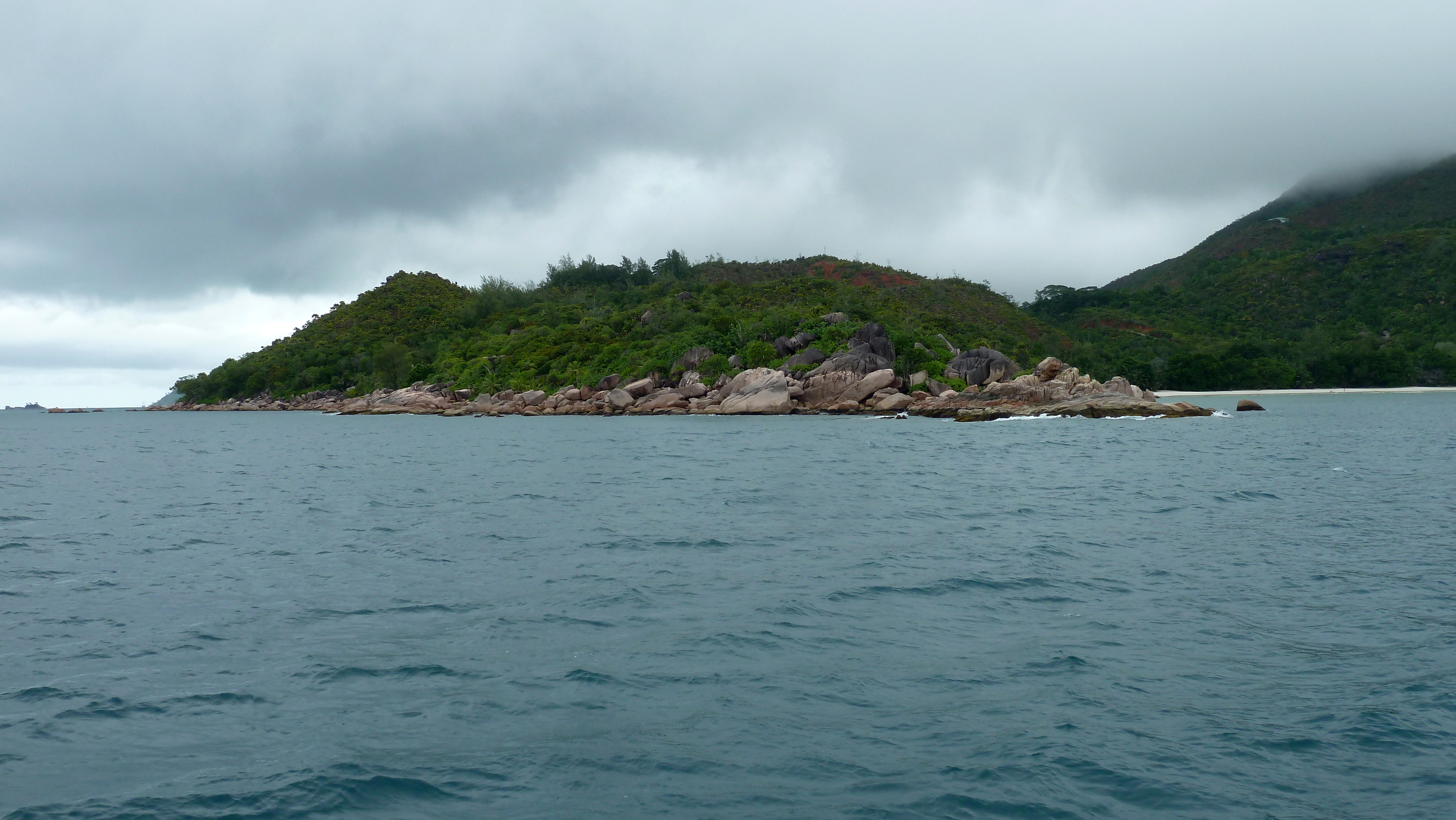 รูปถ่าย เซเชลส์(Seychelles) อ่าวอ็องส์ลาซิโอ(Anse Lazio) 2011-10 25